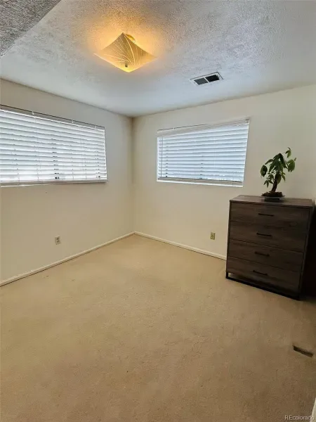 03212026193218 800 24