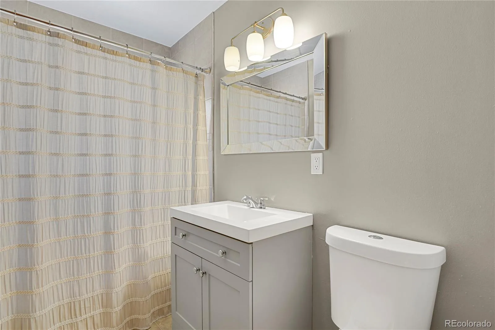 2371 Joliet Street Aurora CO 80010 | MLS #REC6081912 10082026010006 1600 15