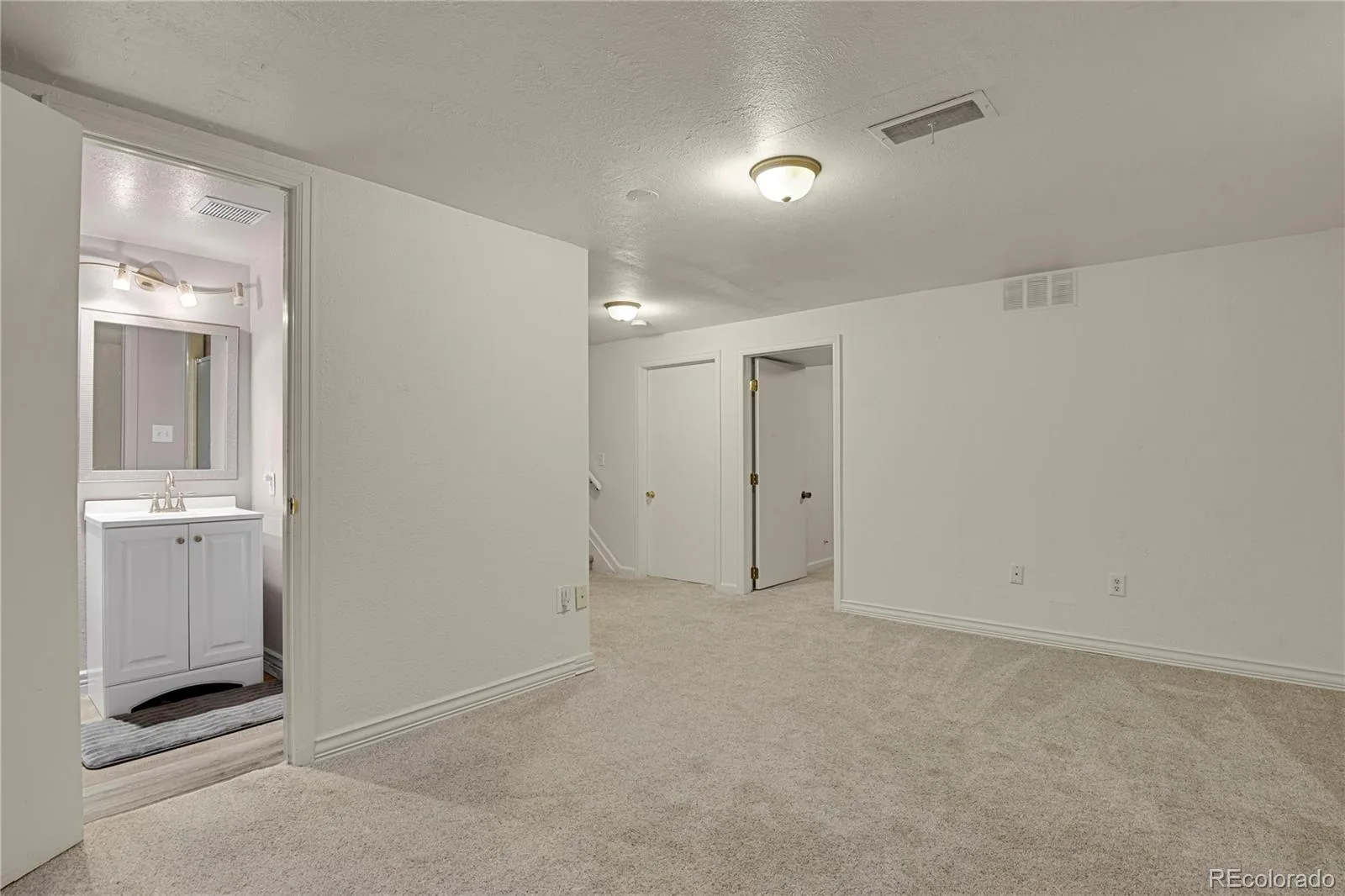 2371 Joliet Street Aurora CO 80010 | MLS #REC6081912 10082026010006 1600 17