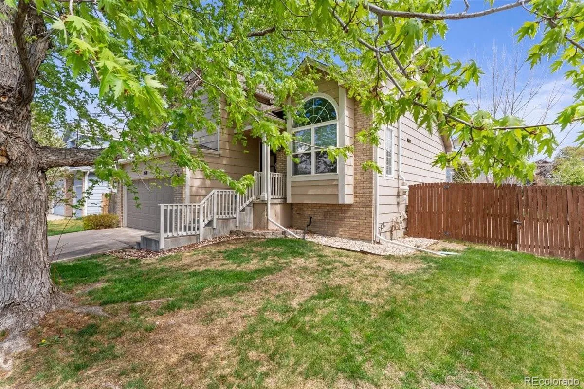 2118 S Truckee Street Aurora CO 80013 MLS #REC6082384 04172026213335 1200 2