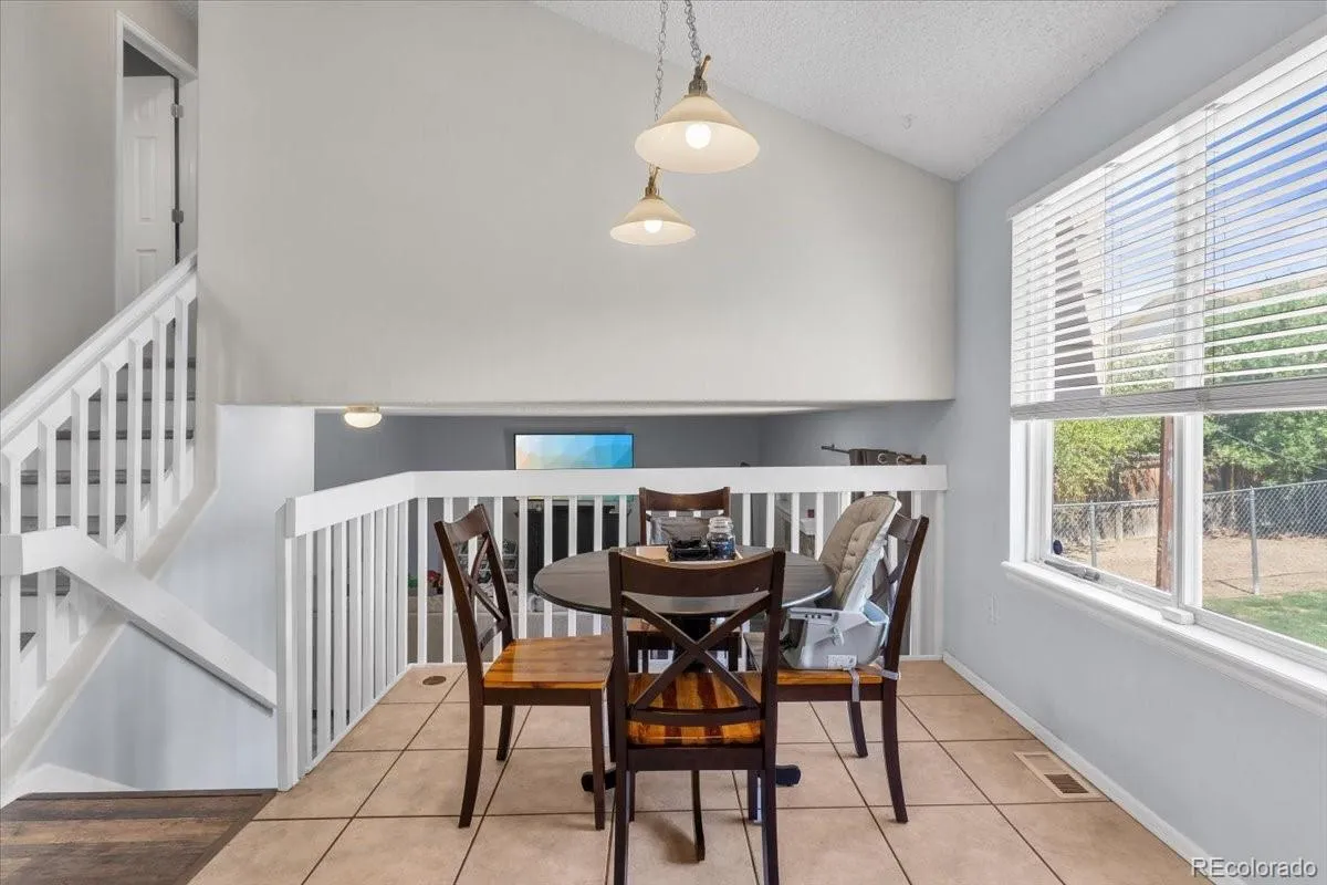 2118 S Truckee Street Aurora CO 80013 MLS #REC6082384 04172026213335 1200 7
