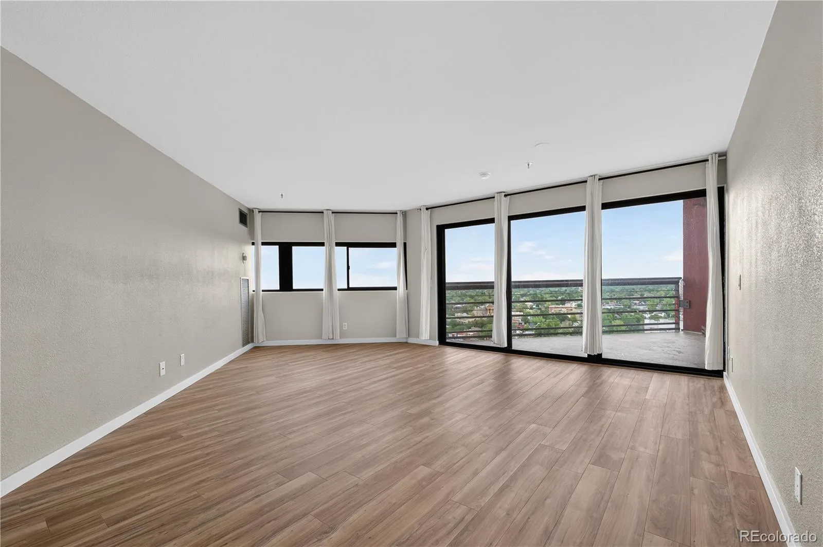 100 Park Avenue #1704 Denver CO 80205 | MLS #REC6083514 08292026005902 1600 4