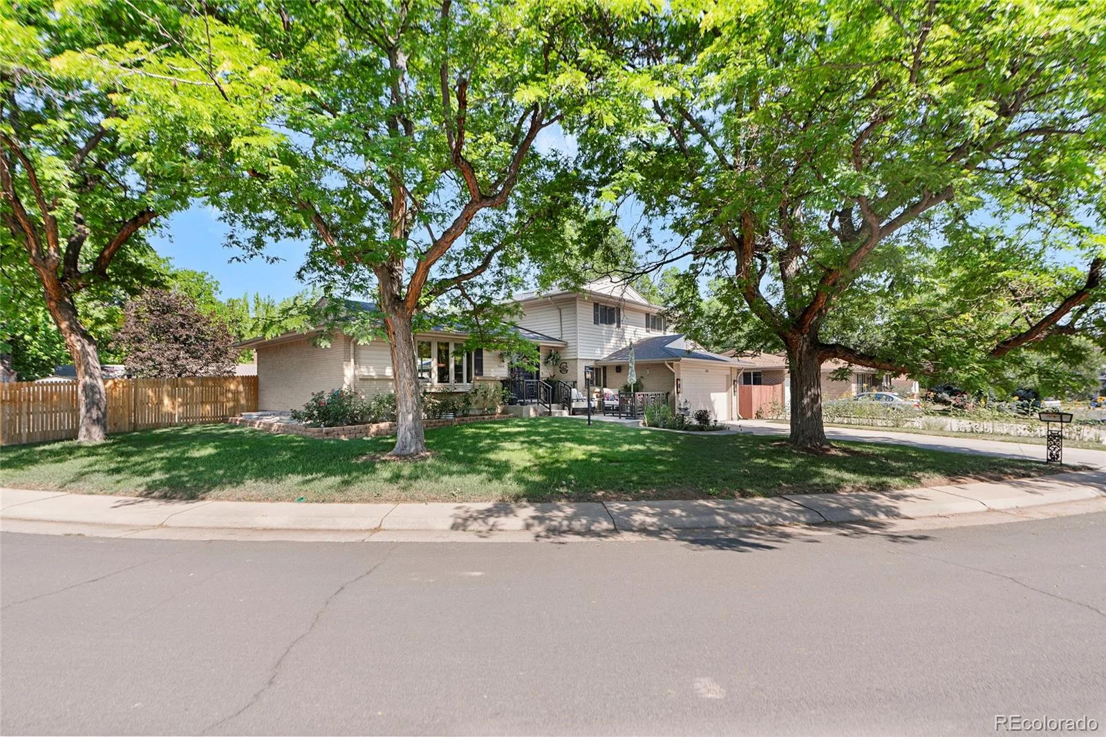 7649 S Cedar Circle Littleton CO 80120 | MLS #REC6084370 08142026012350 1600 29