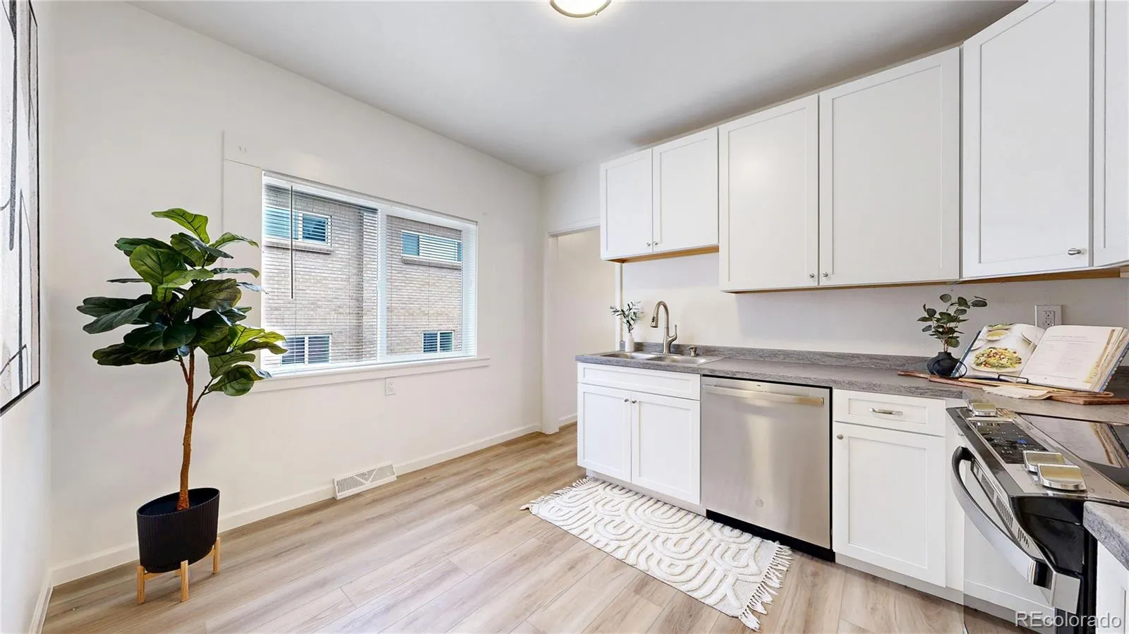 04062026053217 1600 10