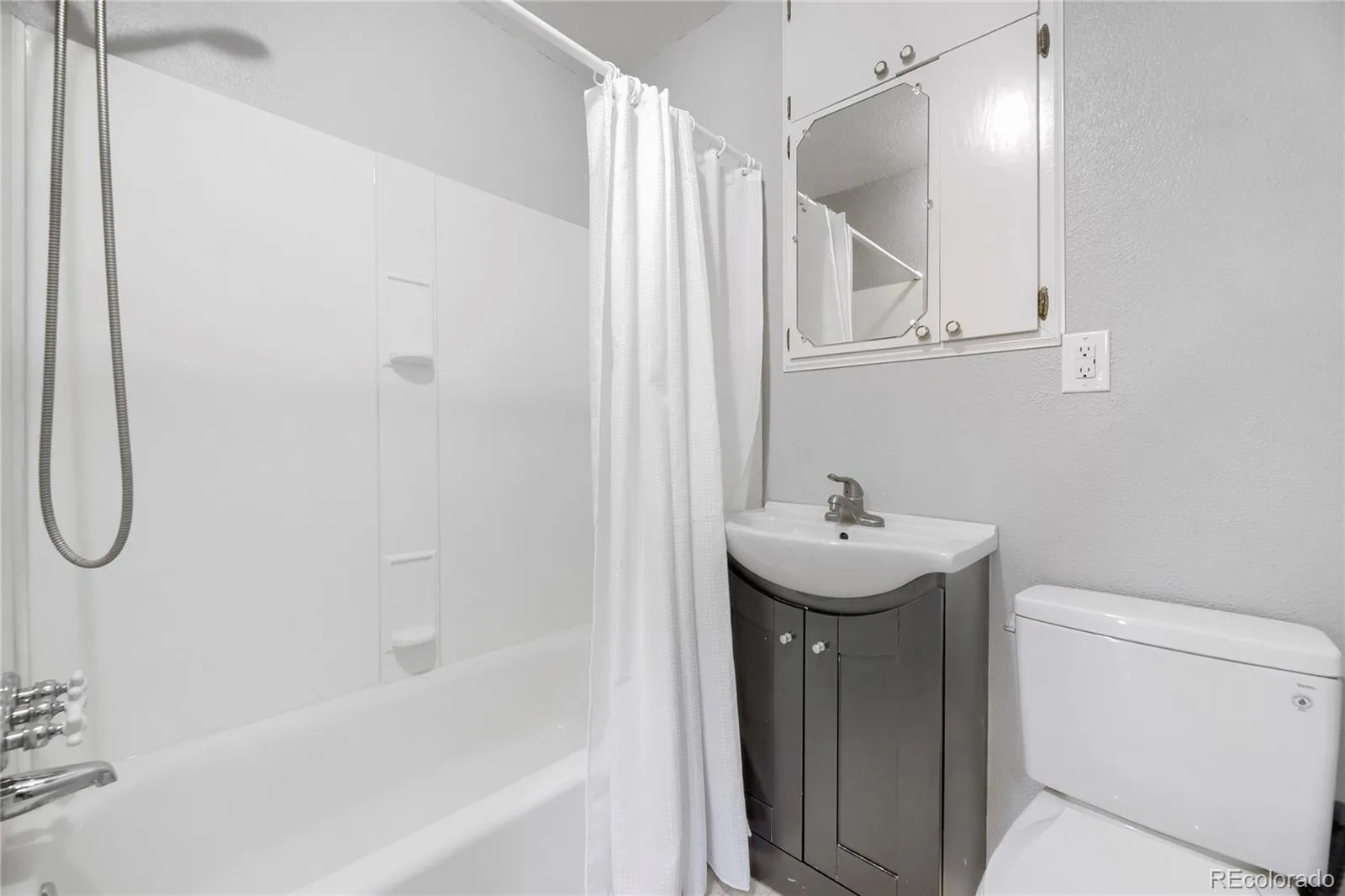 12283 W Exposition Drive Lakewood CO 80228 MLS #REC6088070 06192026035643 1600 14