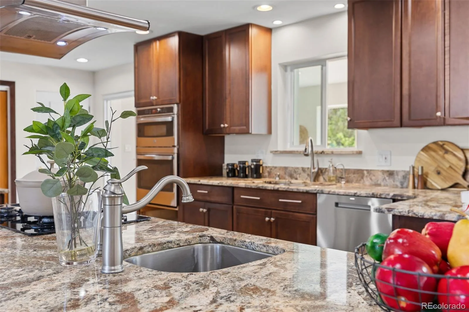 6650 S Billings Way Centennial CO 80111 | MLS #REC6092032 07232026043418 1600 14