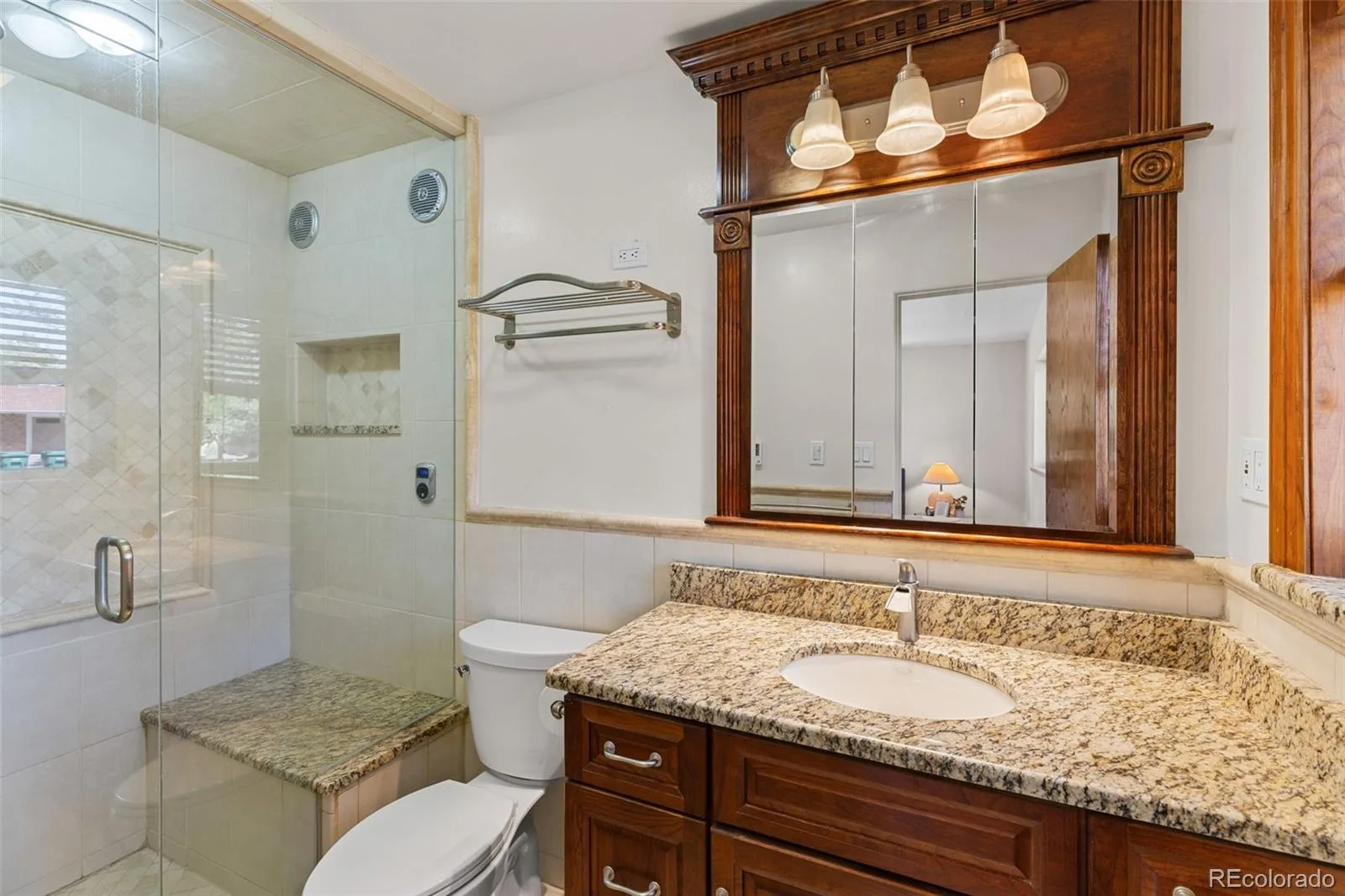 6650 S Billings Way Centennial CO 80111 | MLS #REC6092032 07232026043418 1600 39