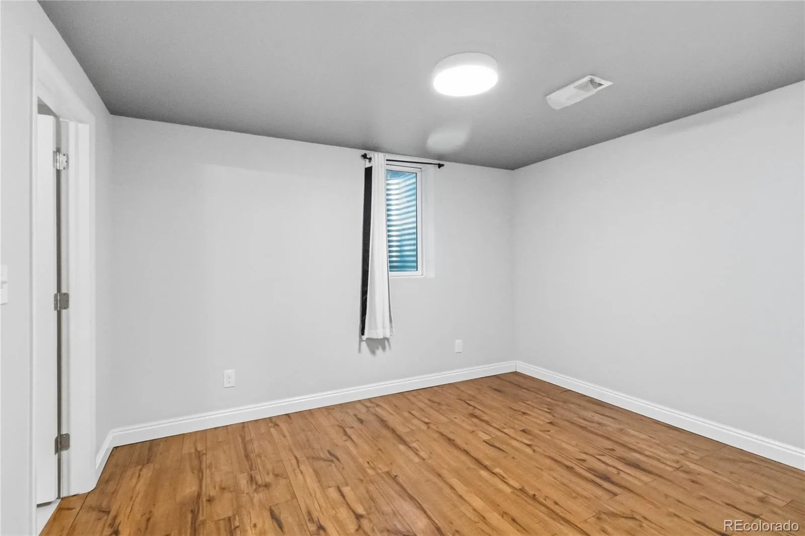 3511 Newport Street Denver CO 80207 | MLS #REC6093202 07162026181545 1600 22