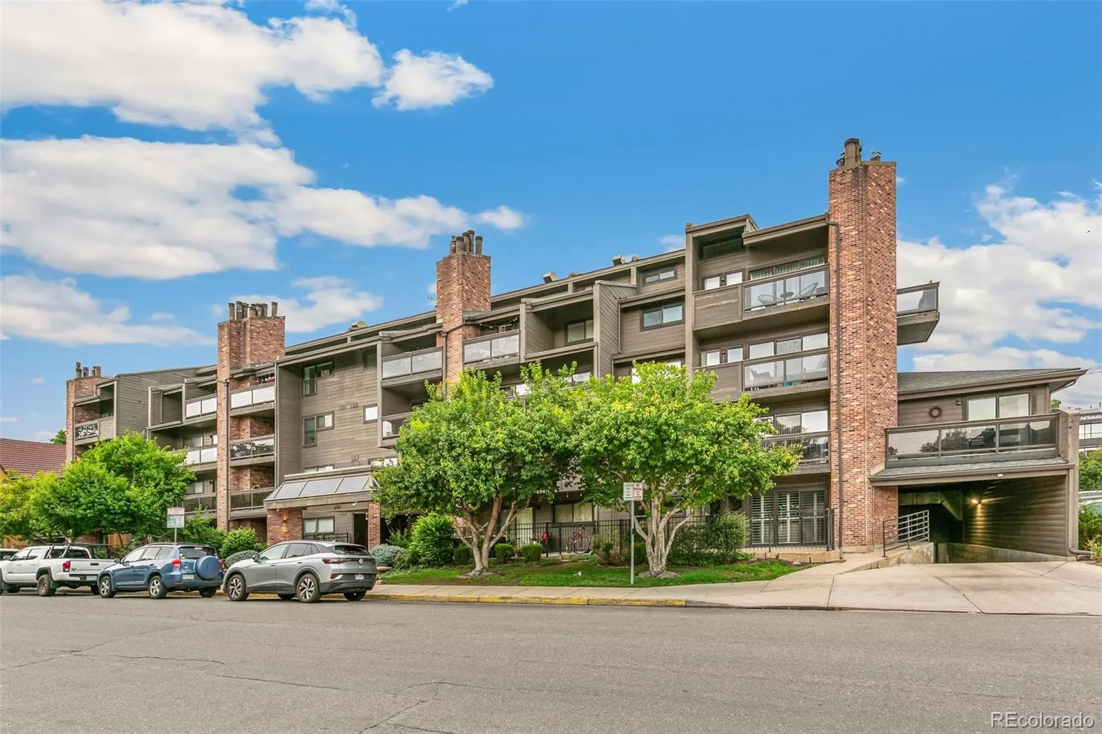 350 Detroit Street #403 Denver CO 80206 | MLS #REC6095118 08052026180034 1600 37