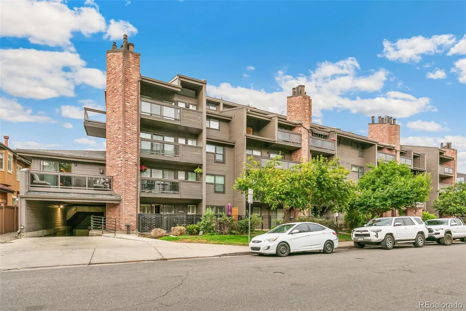 350 Detroit Street #403 Denver CO 80206 | MLS #REC6095118 08052026180034 1600 40