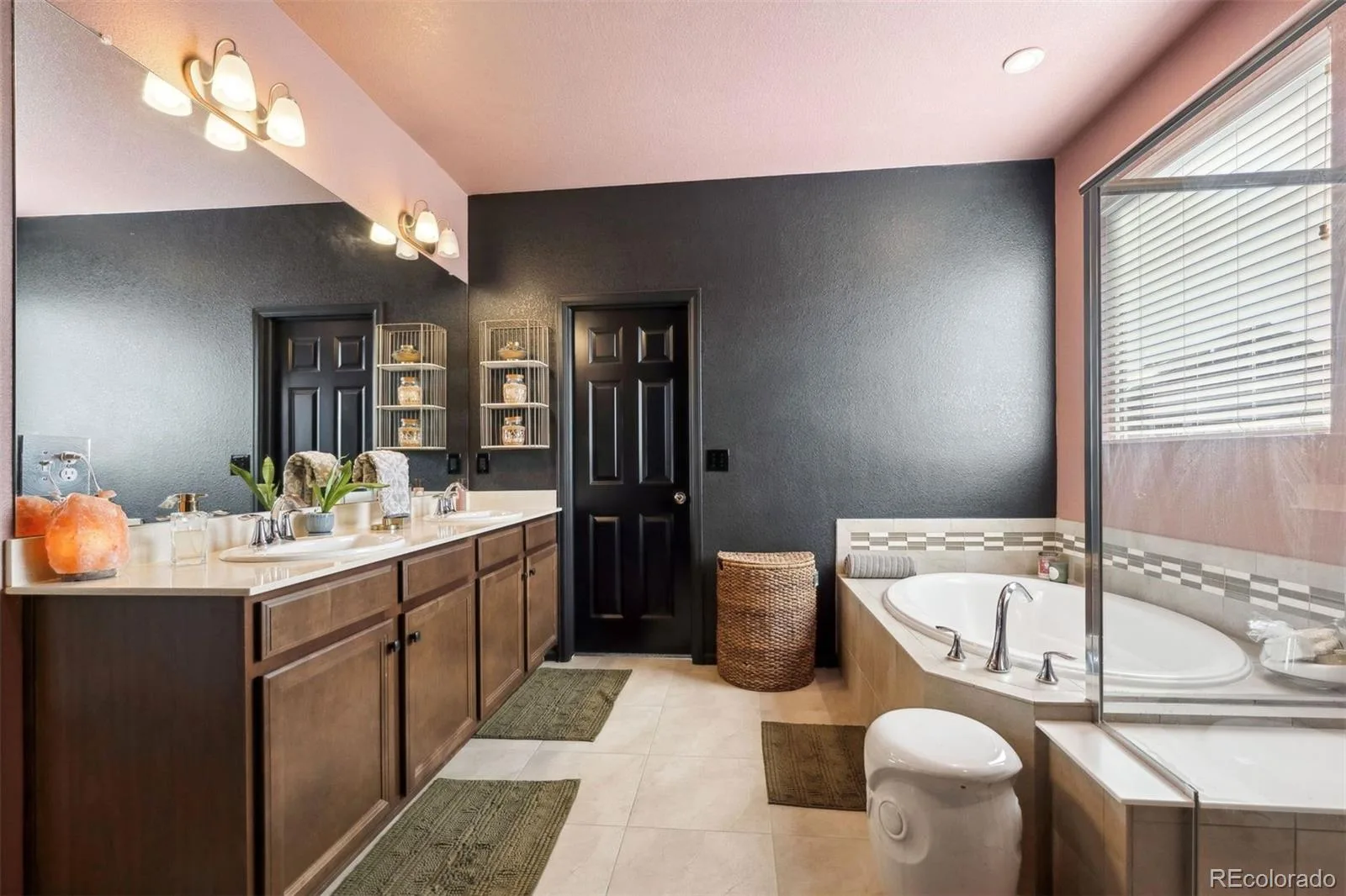 12264 Olive Way Thornton CO 80602 | MLS #REC6095581 08282026204033 1600 17