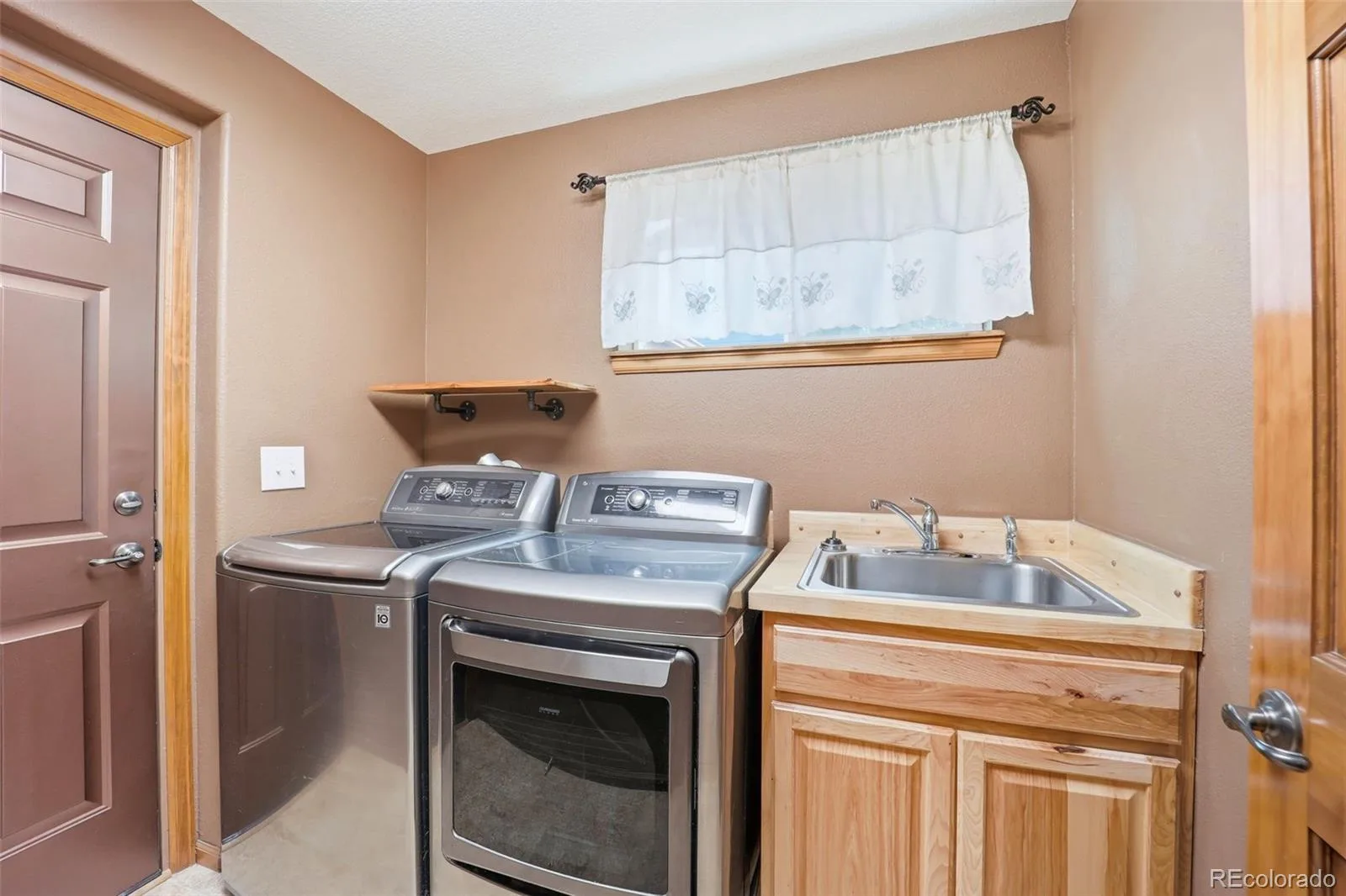 12097 Desert Hills Street Parker CO 80138 | MLS #REC6096900 06092026020047 1600 17