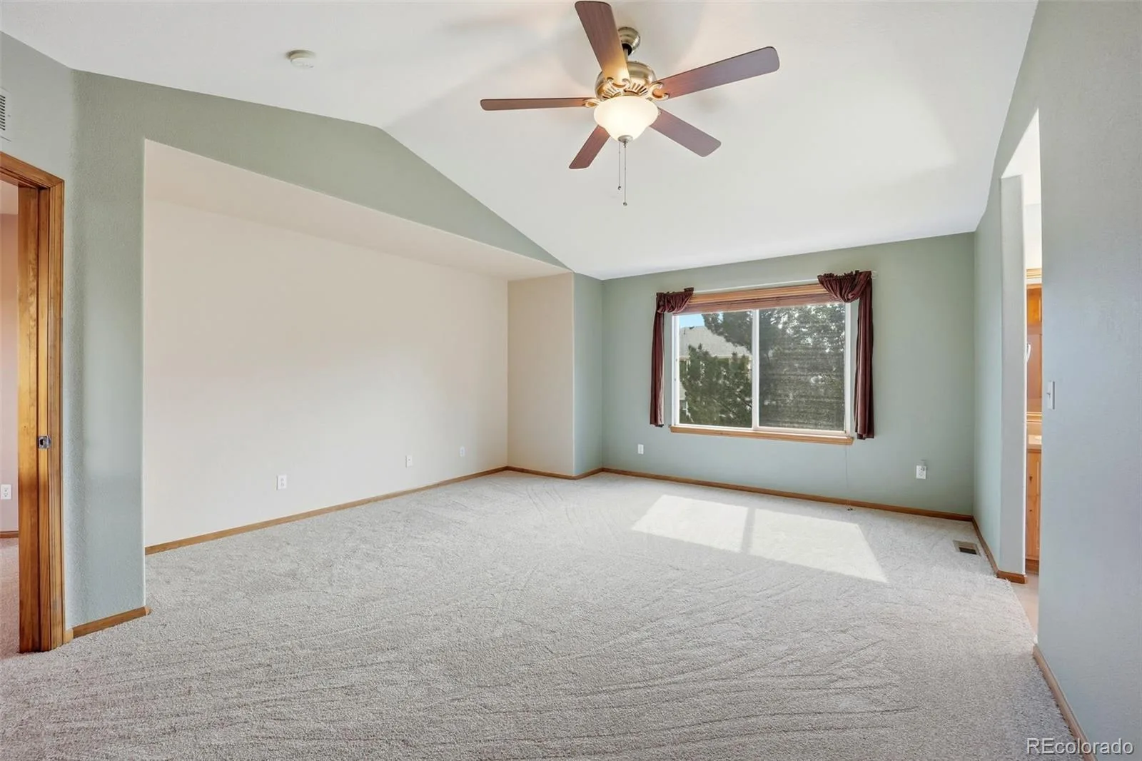 12097 Desert Hills Street Parker CO 80138 | MLS #REC6096900 06092026020047 1600 26