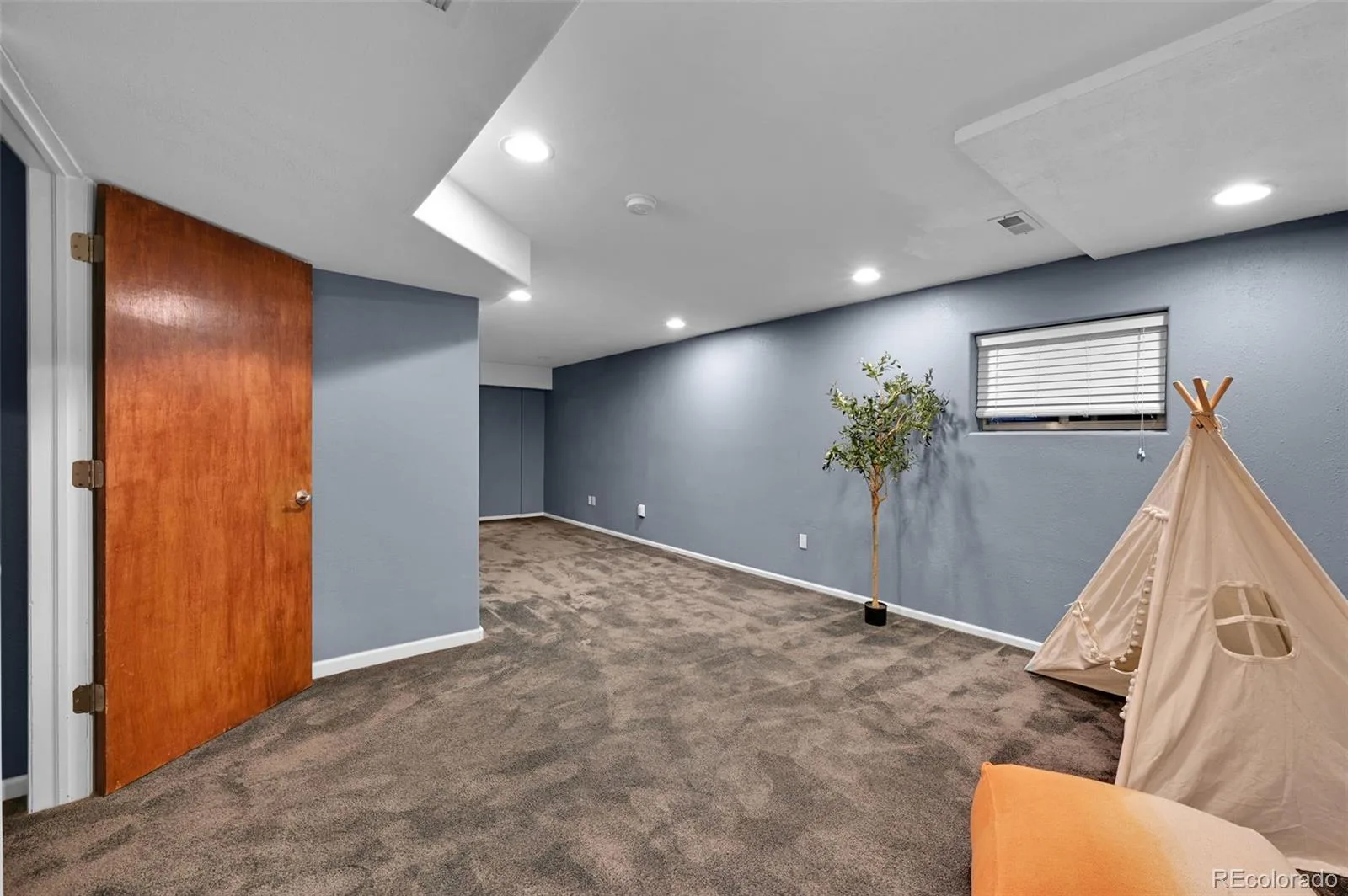 5440 S Vivian Street Littleton CO 80127 | MLS #REC6097929 06302026184127 1600 22