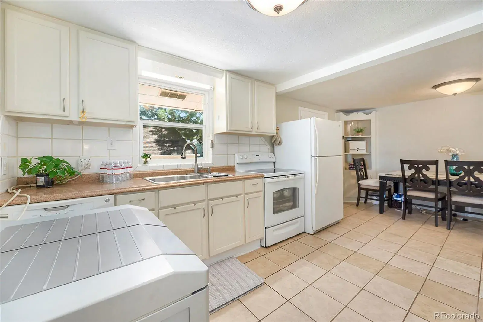 11940 W Independence Avenue Lakewood CO 80401 MLS #REC6099230 07142025172002 1600 2