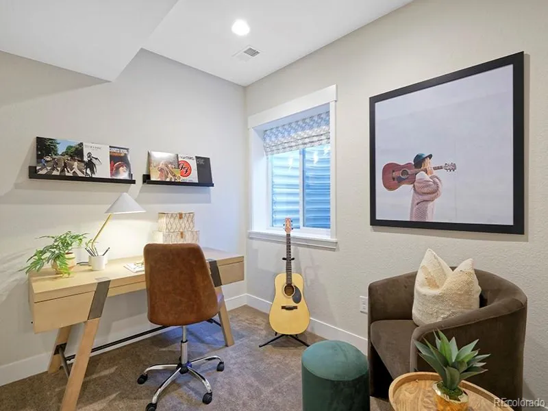 3281 W Frances Walsh Pl. Denver CO 80236 | MLS #REC6099809 04272026225238 800 32