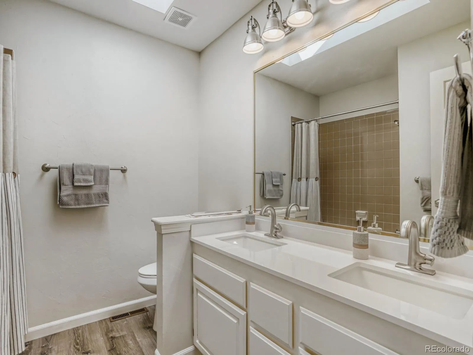 04072026202221 1600 22