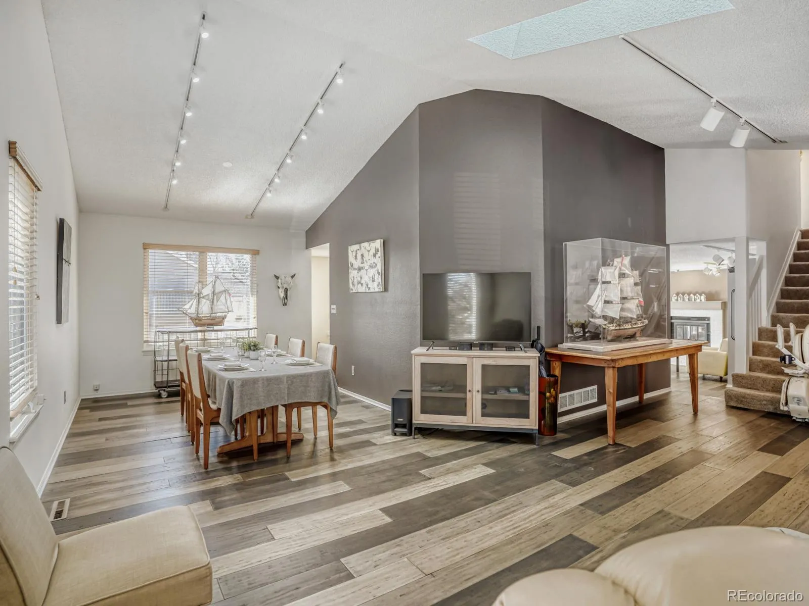 04072026202221 1600 6