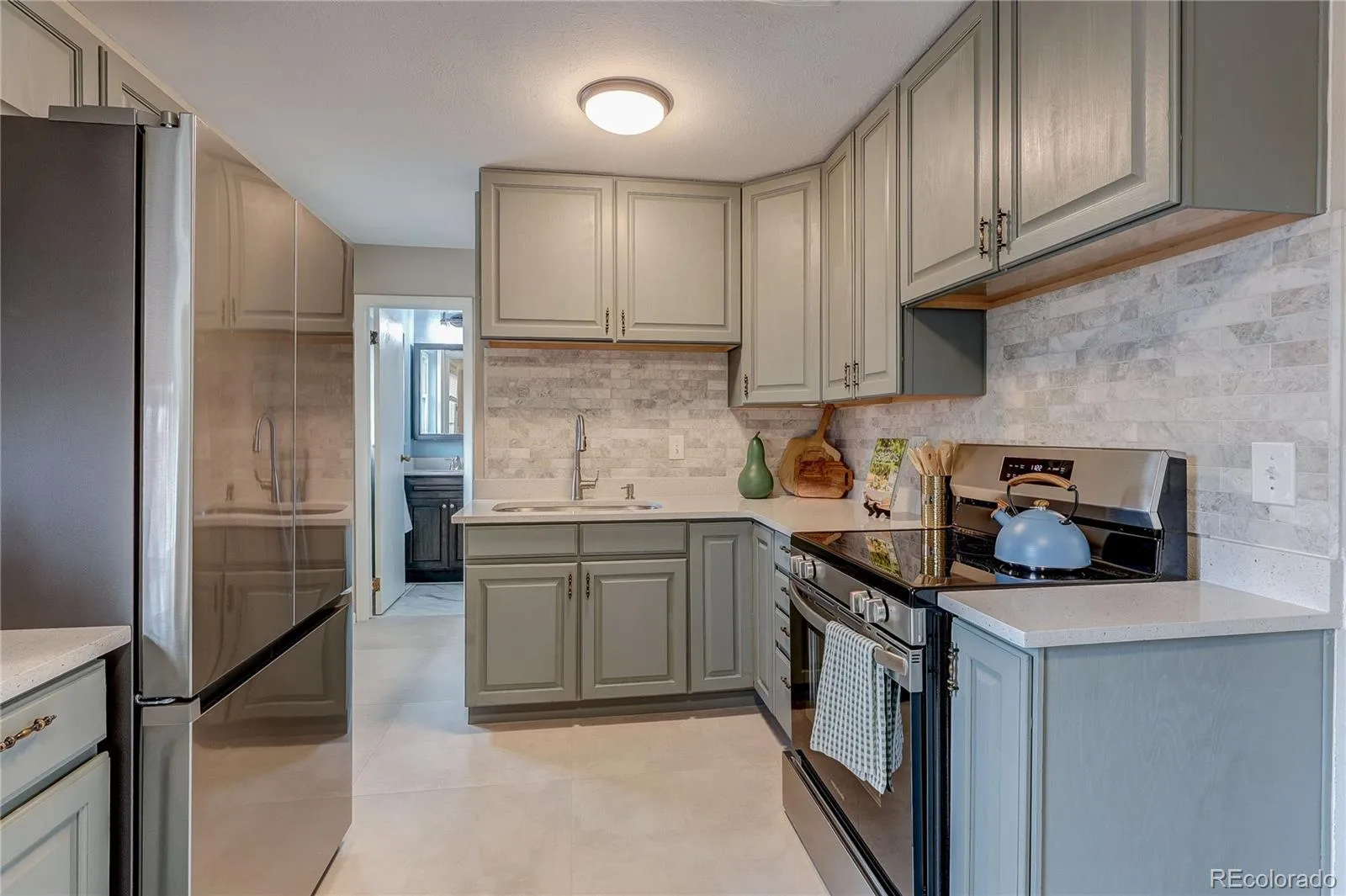 04042026215201 1600 10