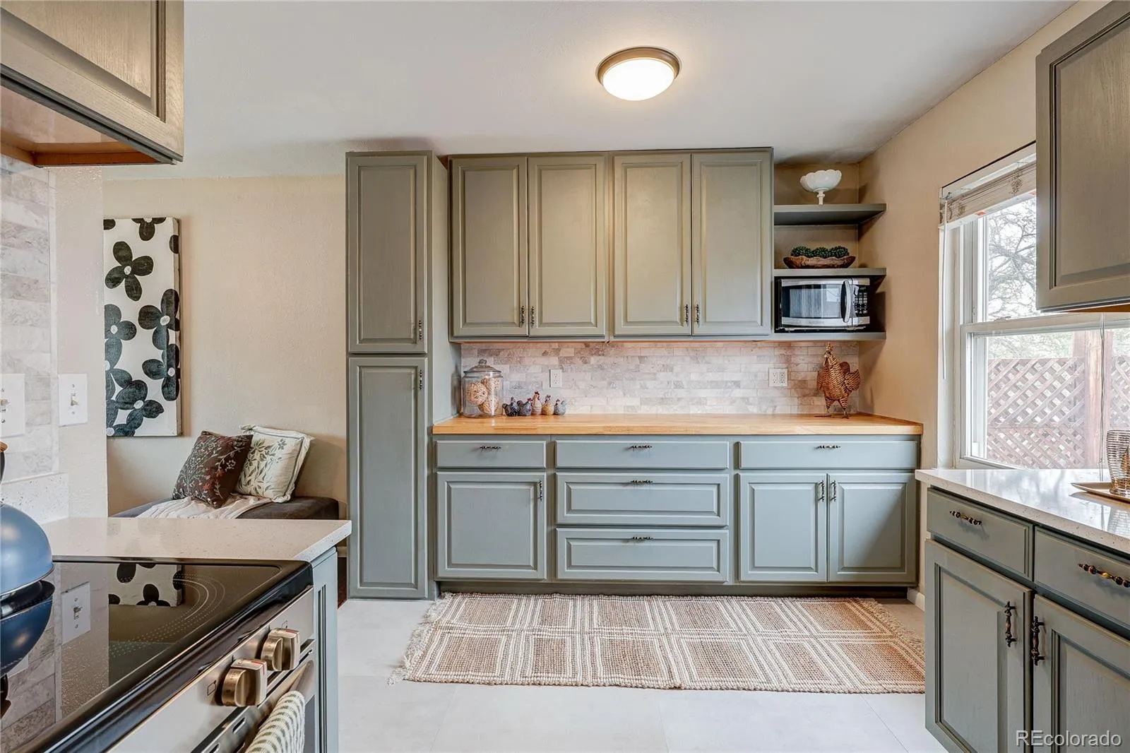 04042026215201 1600 11