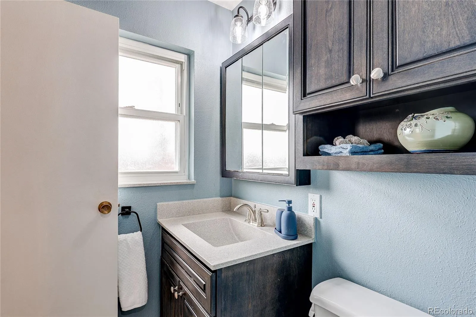 04042026215201 1600 13