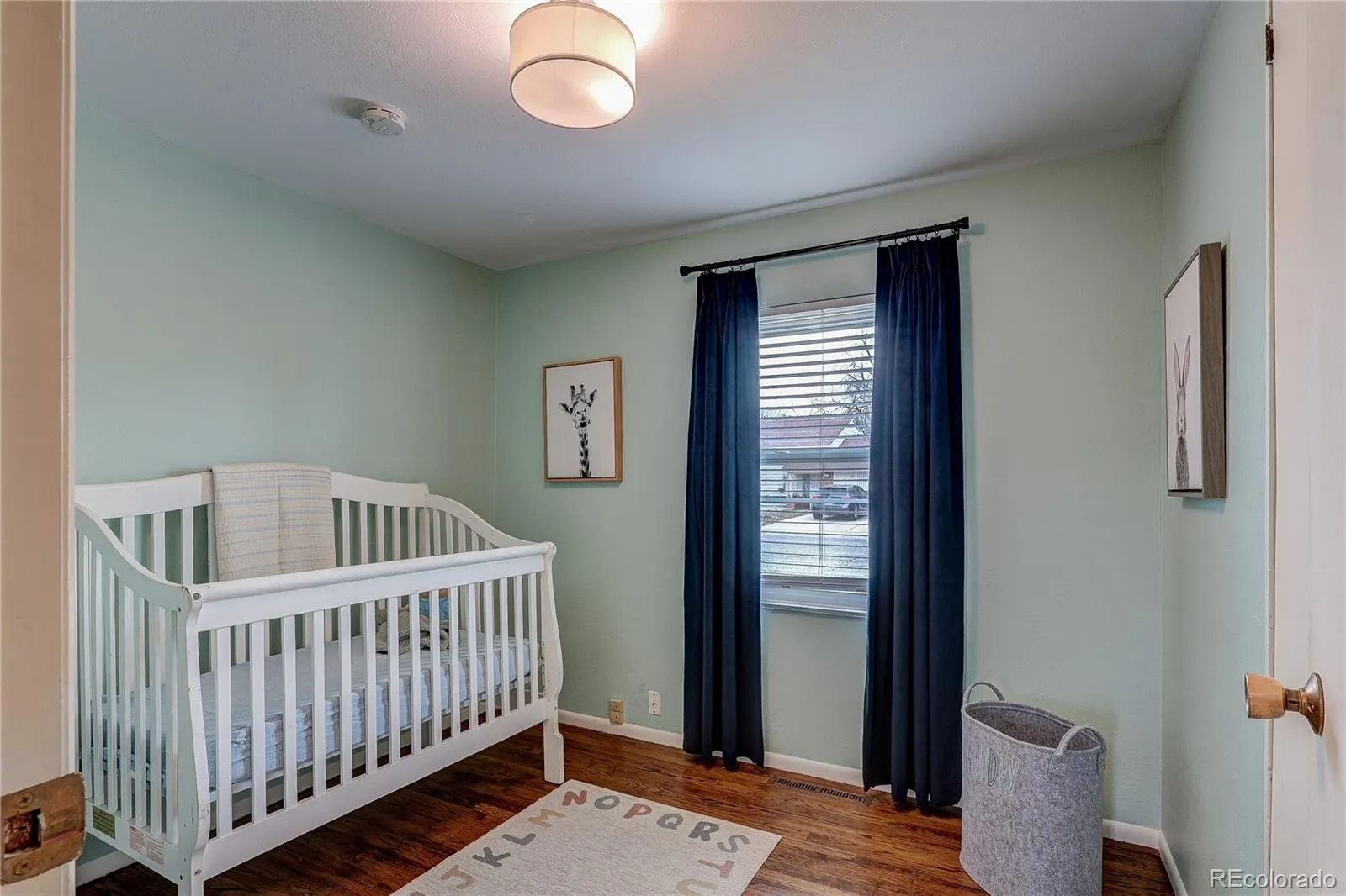 04042026215201 1600 15