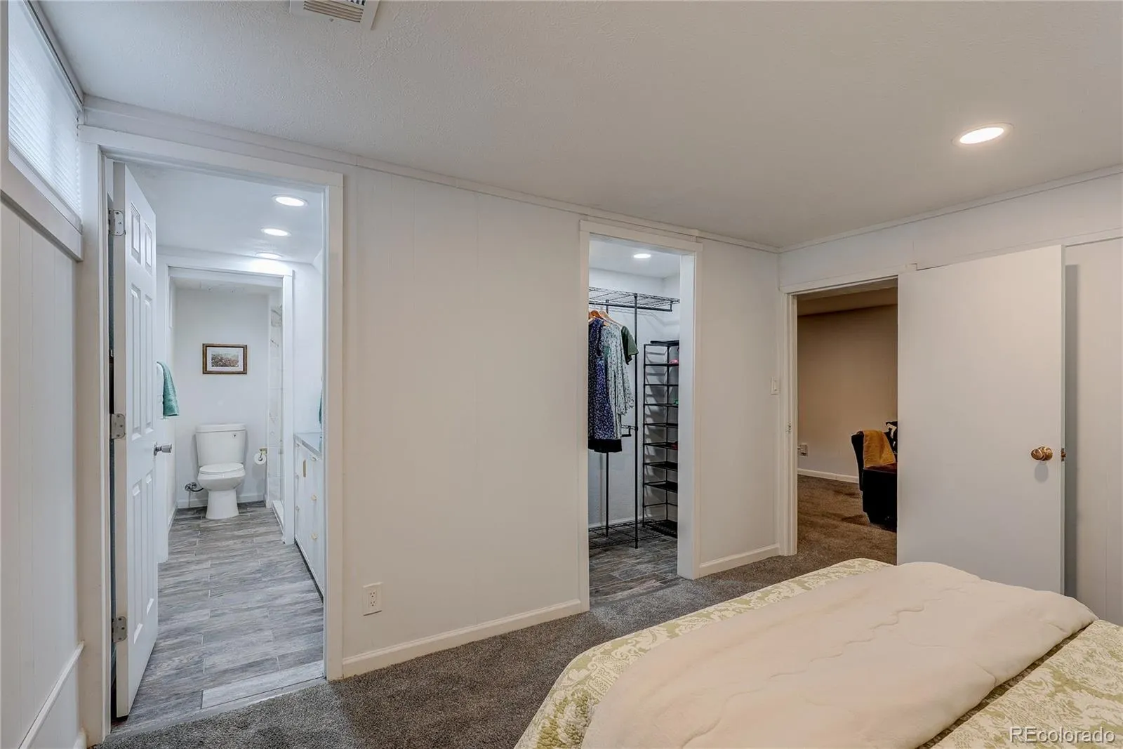 04042026215201 1600 22