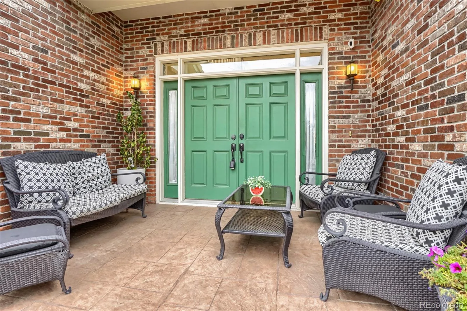 6175 S Fundy Court Aurora CO 80016 | MLS #REC6104013 10012026212842 1600 2