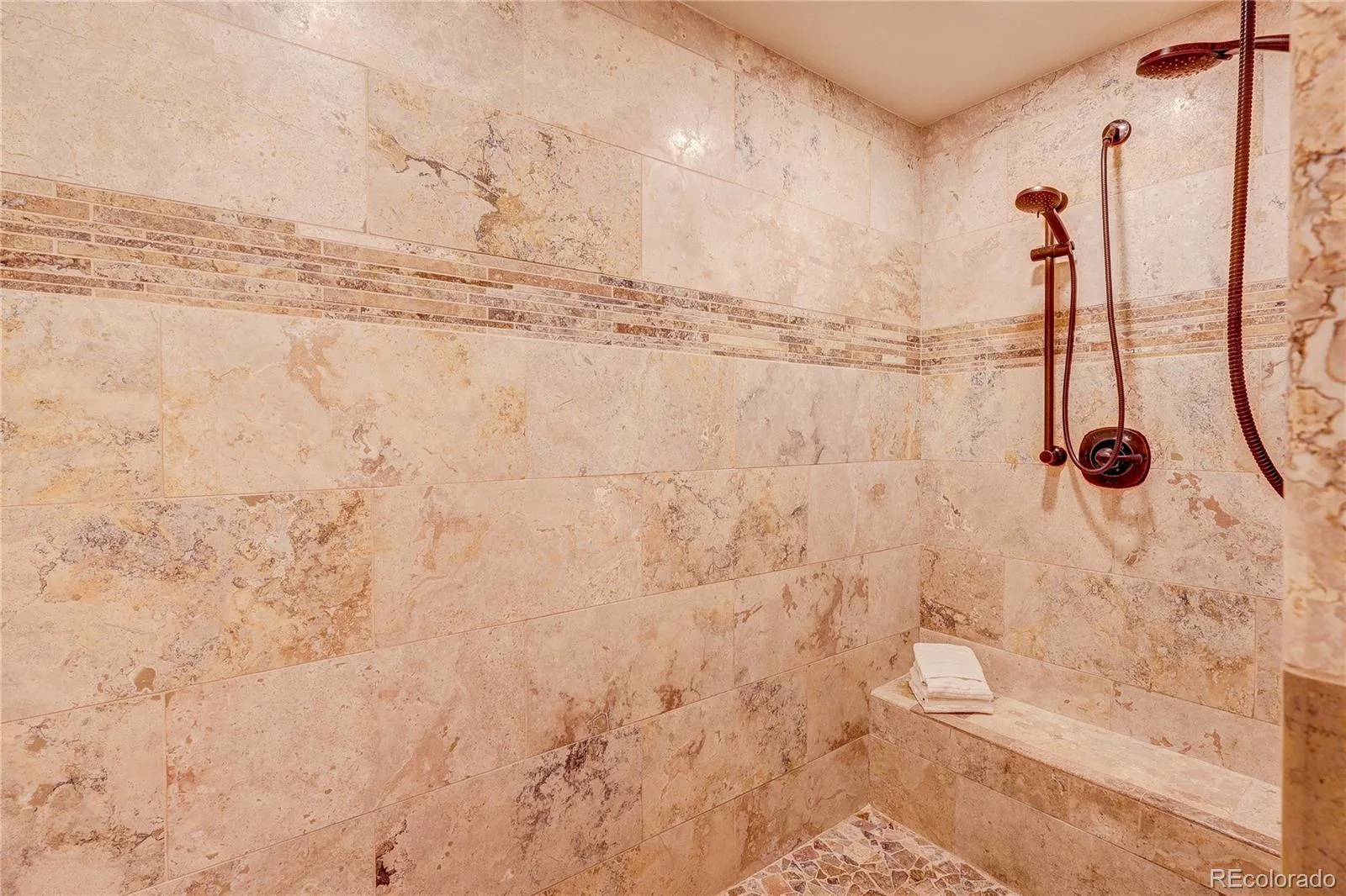 3624 S Ivory Court Aurora CO 80013 | MLS #REC6104167 08132026143547 1600 22