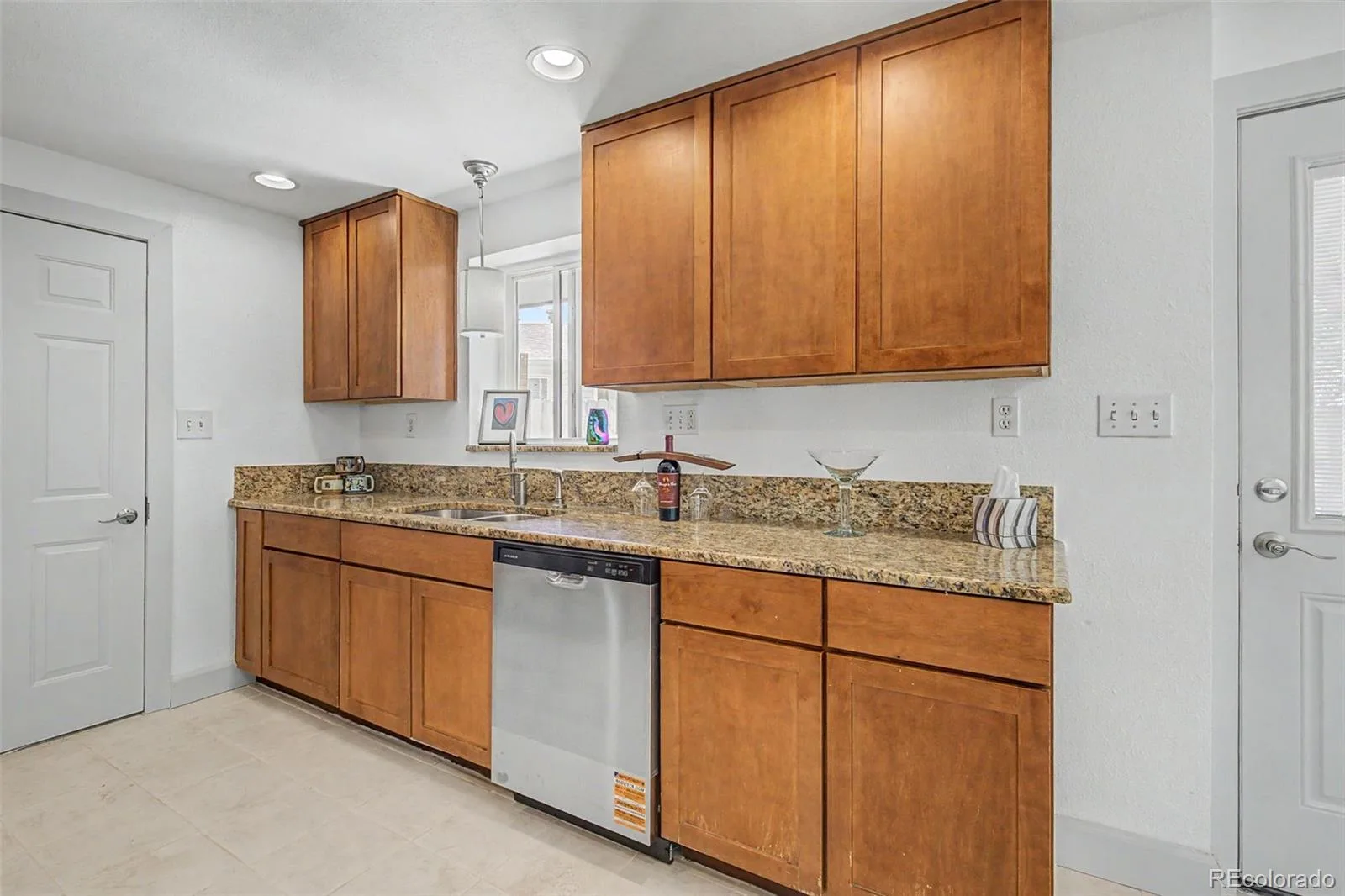 1661 Allison Street Lakewood CO 80214 MLS #REC6105267 06162026141829 1600 6