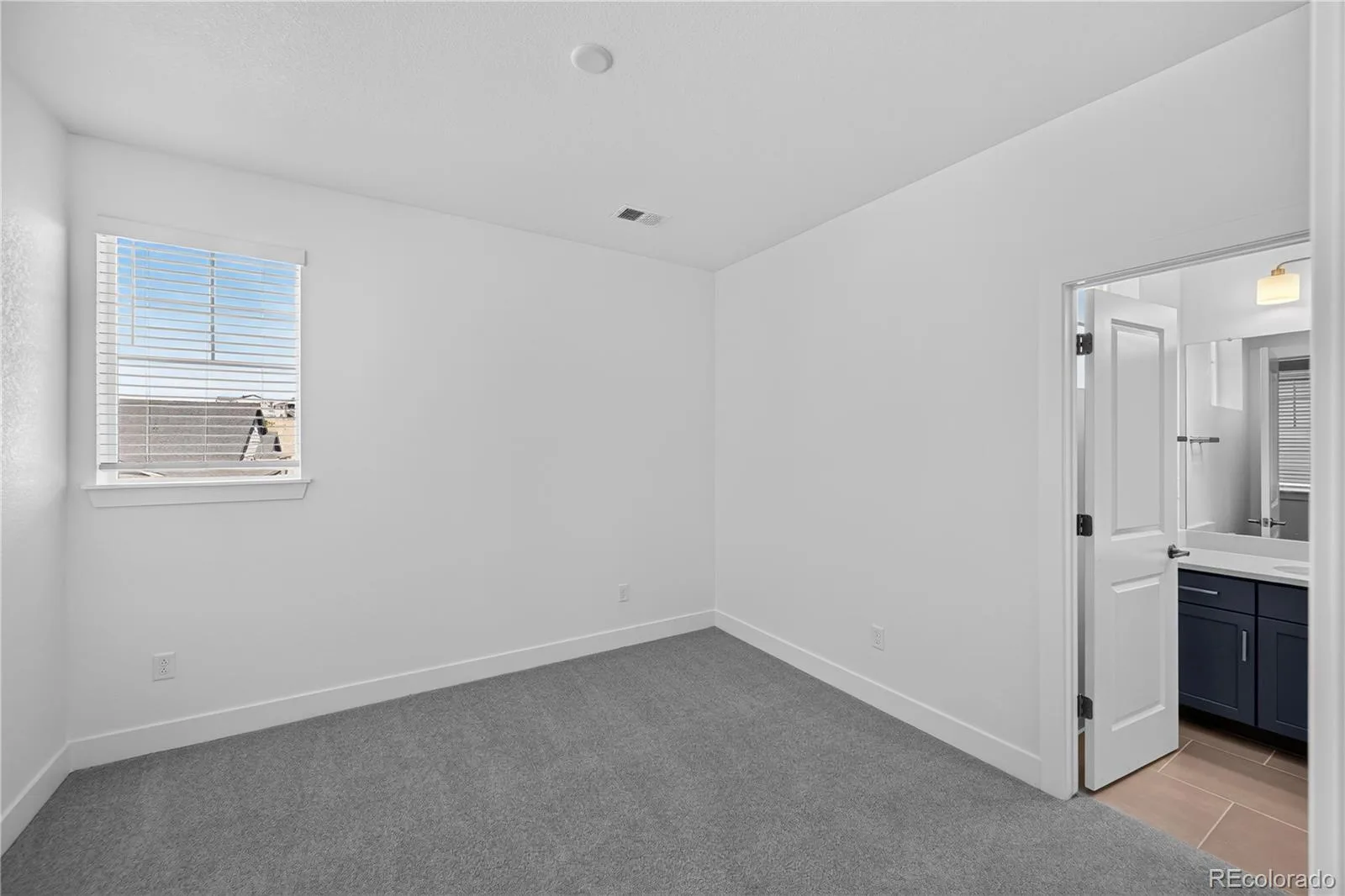 3418 Backdrop Court Castle Rock CO 80108 MLS #REC6107034 07302026195536 1600 19
