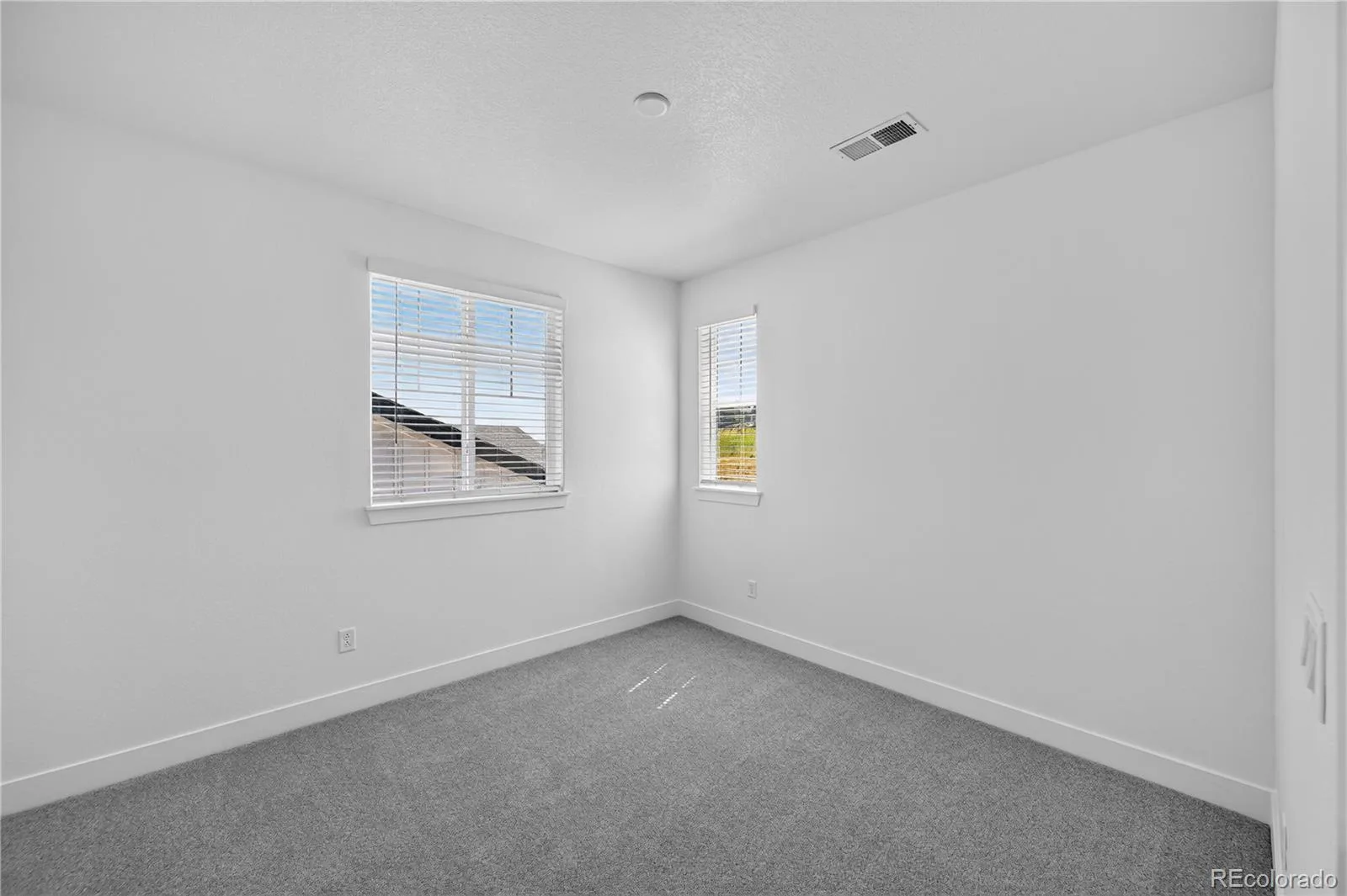 3418 Backdrop Court Castle Rock CO 80108 MLS #REC6107034 07302026195536 1600 21