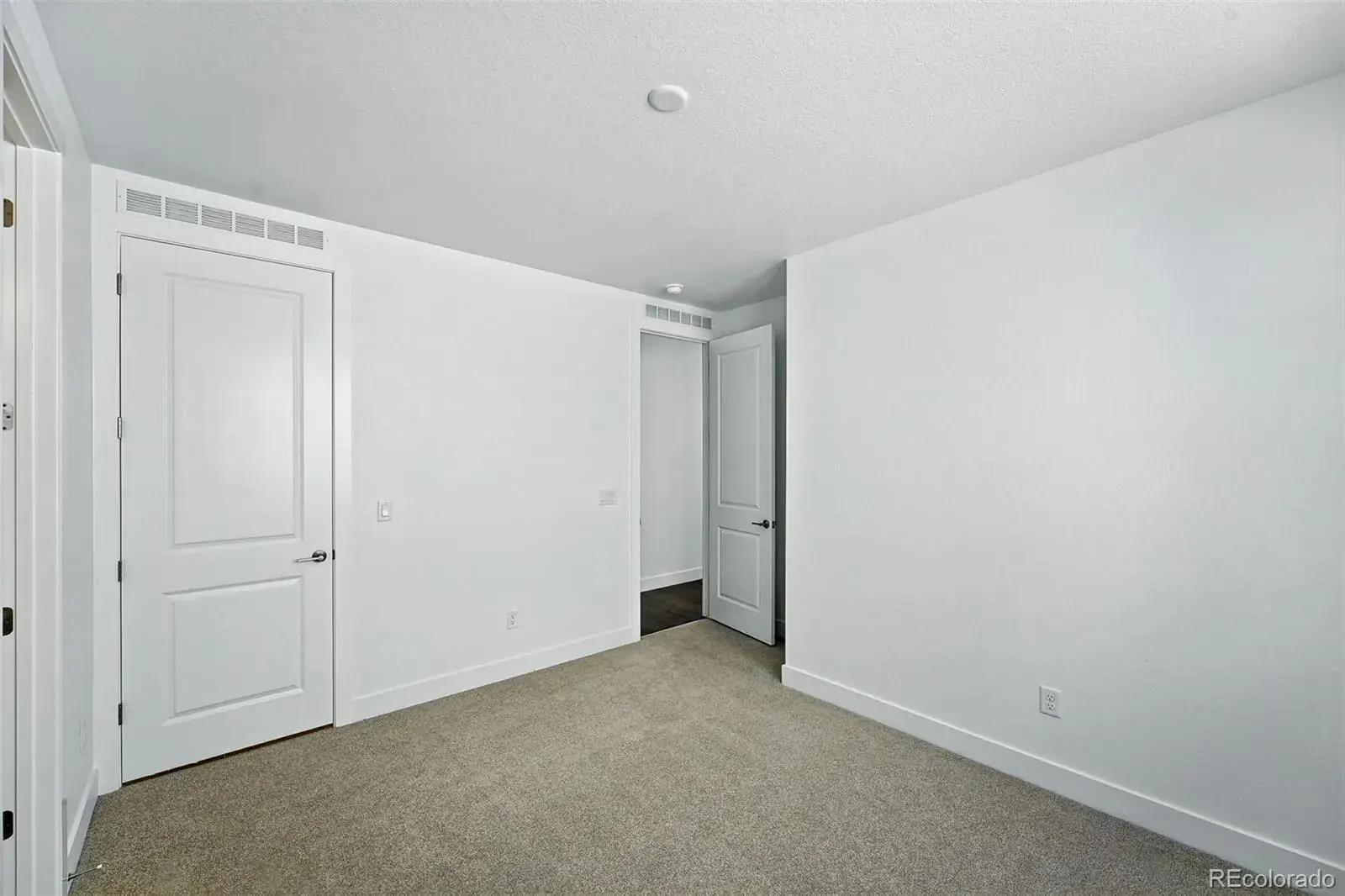 3418 Backdrop Court Castle Rock CO 80108 MLS #REC6107034 10032025011608 1600 15