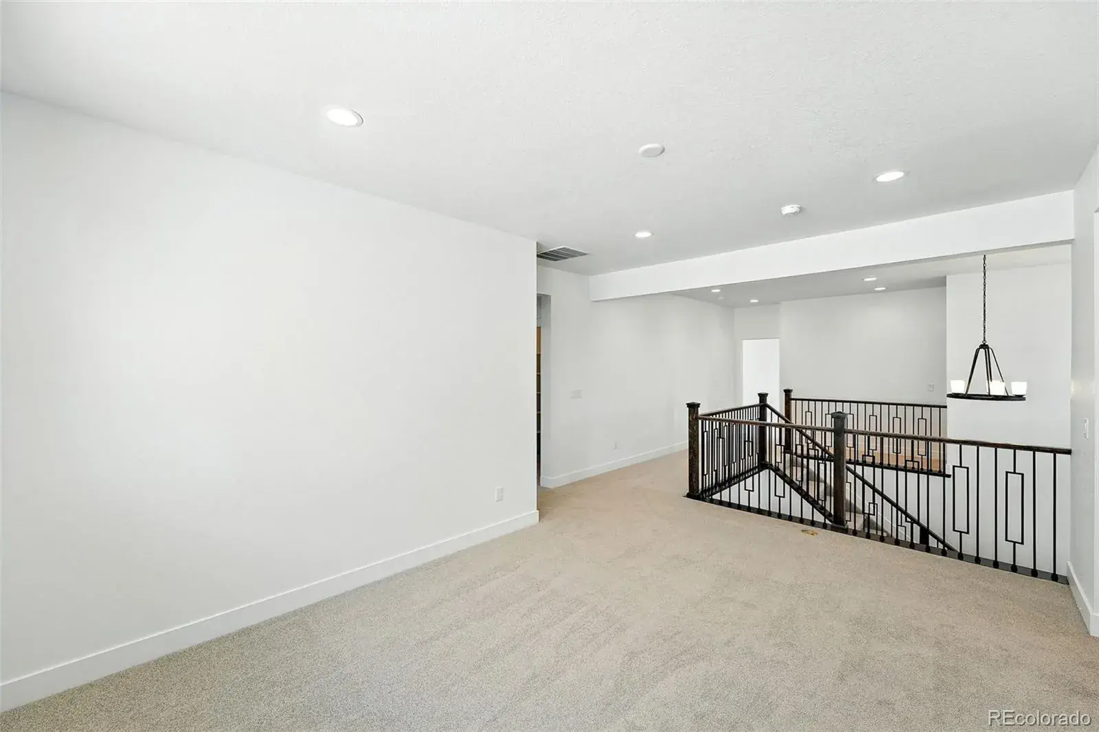 3418 Backdrop Court Castle Rock CO 80108 MLS #REC6107034 10032025011608 1600 18