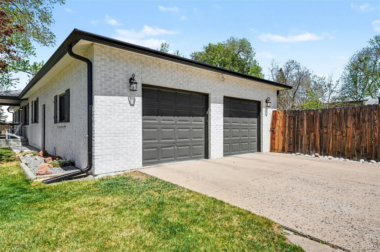 888 S Swadley Street Lakewood CO 80228 MLS #REC6108484 04232026164347 1600 26