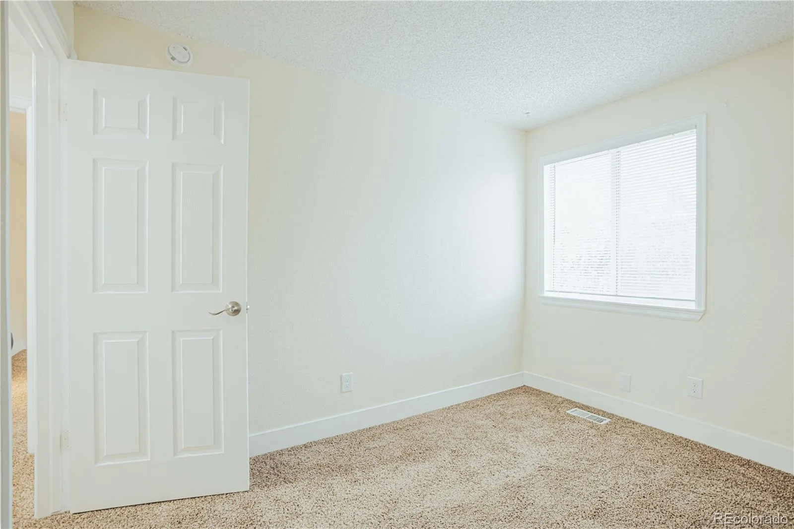 20066 E Bellewood Place Centennial CO 80015 | MLS #REC6109946 10062026231558 1600 15