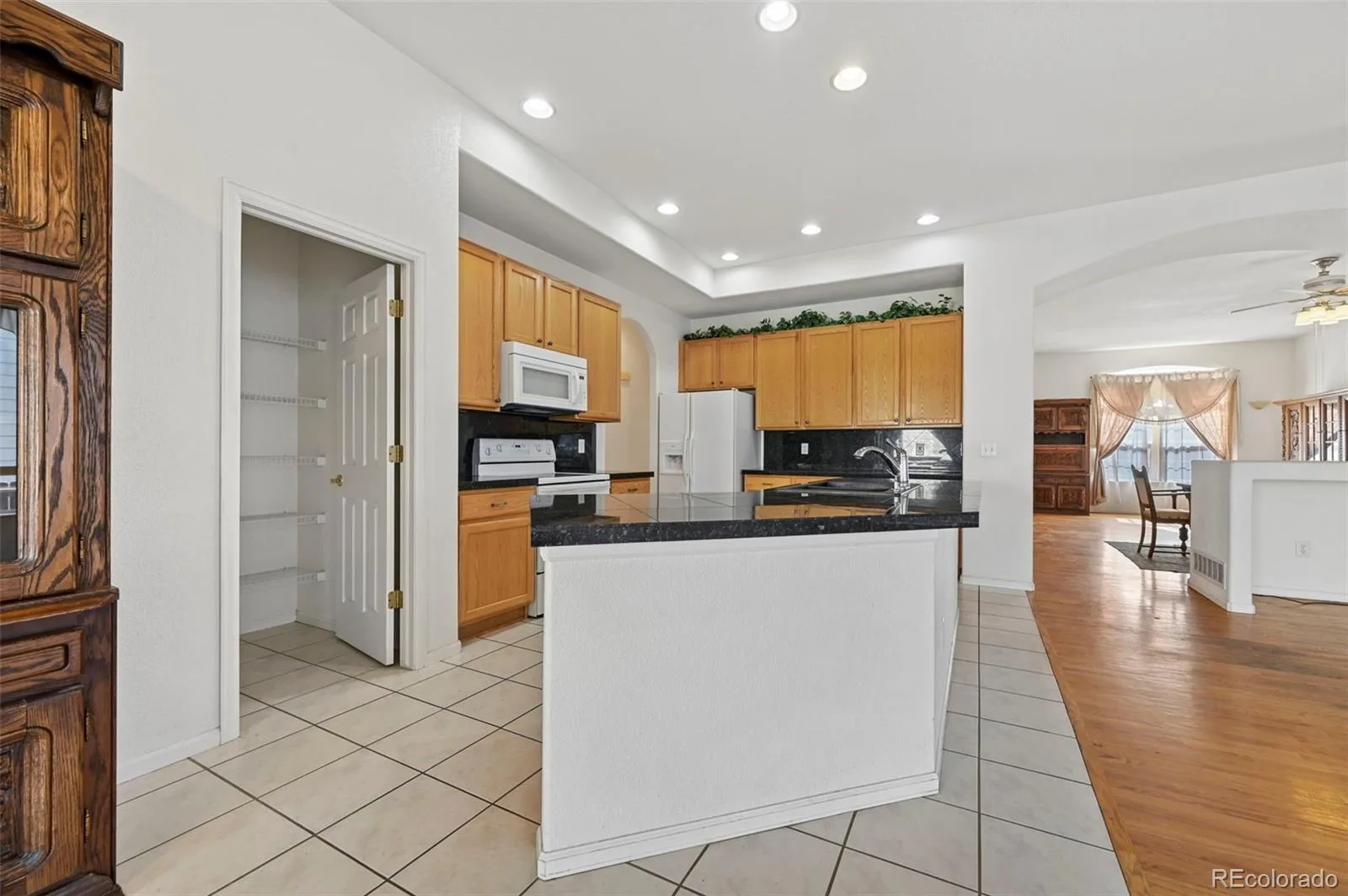 4969 S Malaya Way Aurora CO 80015 | MLS #REC6111132 07282026164601 1600 12