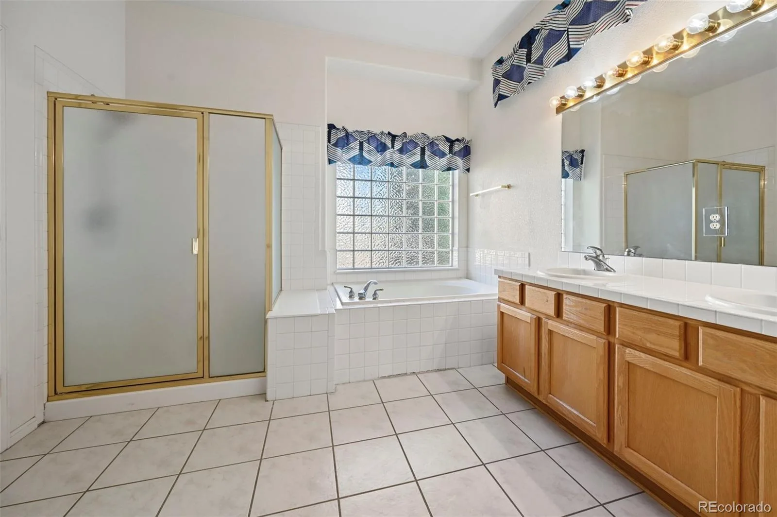 4969 S Malaya Way Aurora CO 80015 | MLS #REC6111132 07282026164601 1600 27