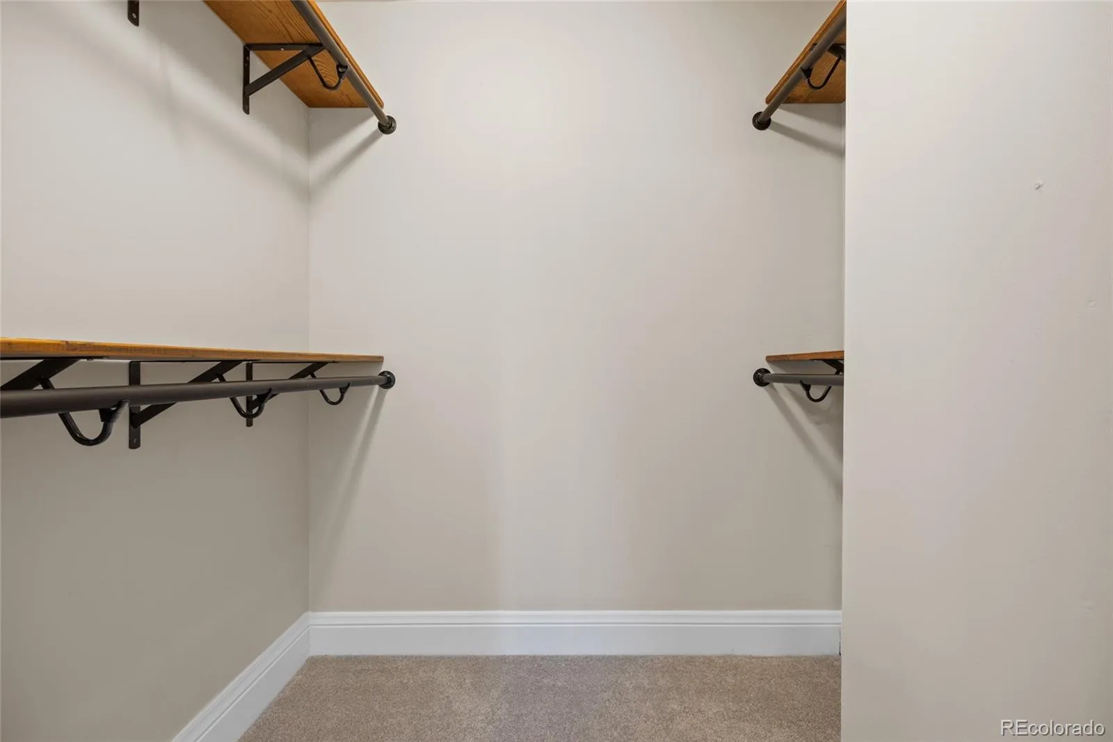 1054 S Pearl Street Denver CO 80209 MLS #REC6111417 06102026163001 1600 22