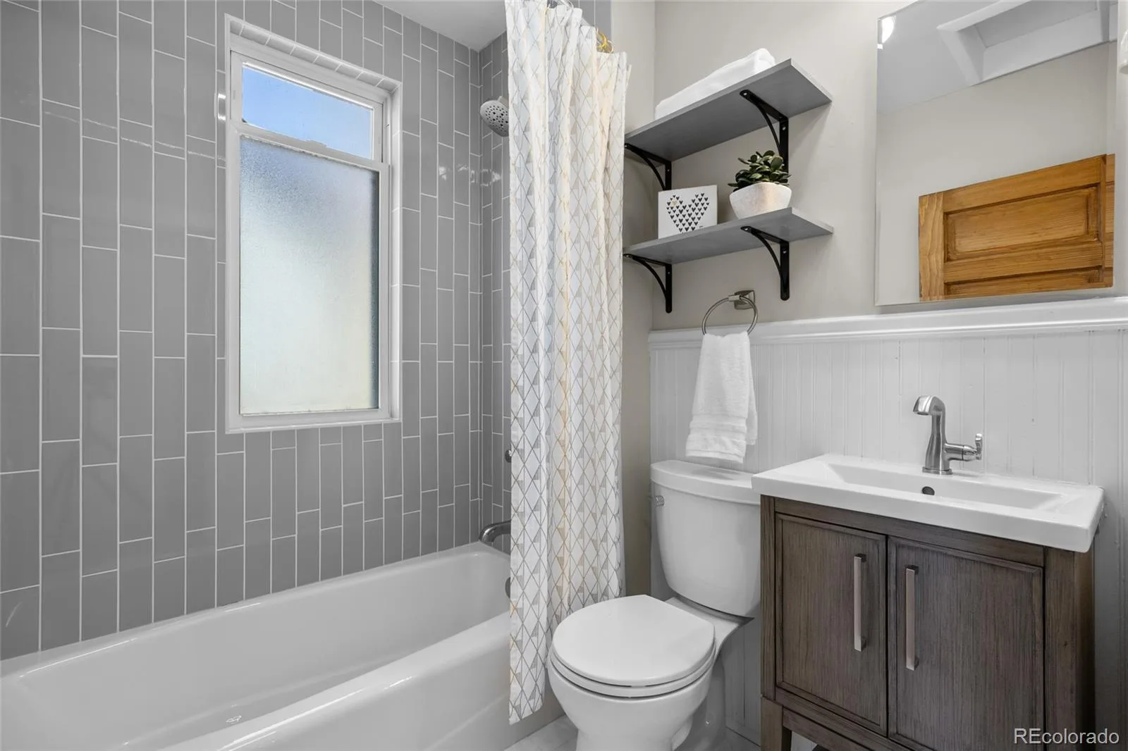 1054 S Pearl Street Denver CO 80209 MLS #REC6111417 06102026163001 1600 23