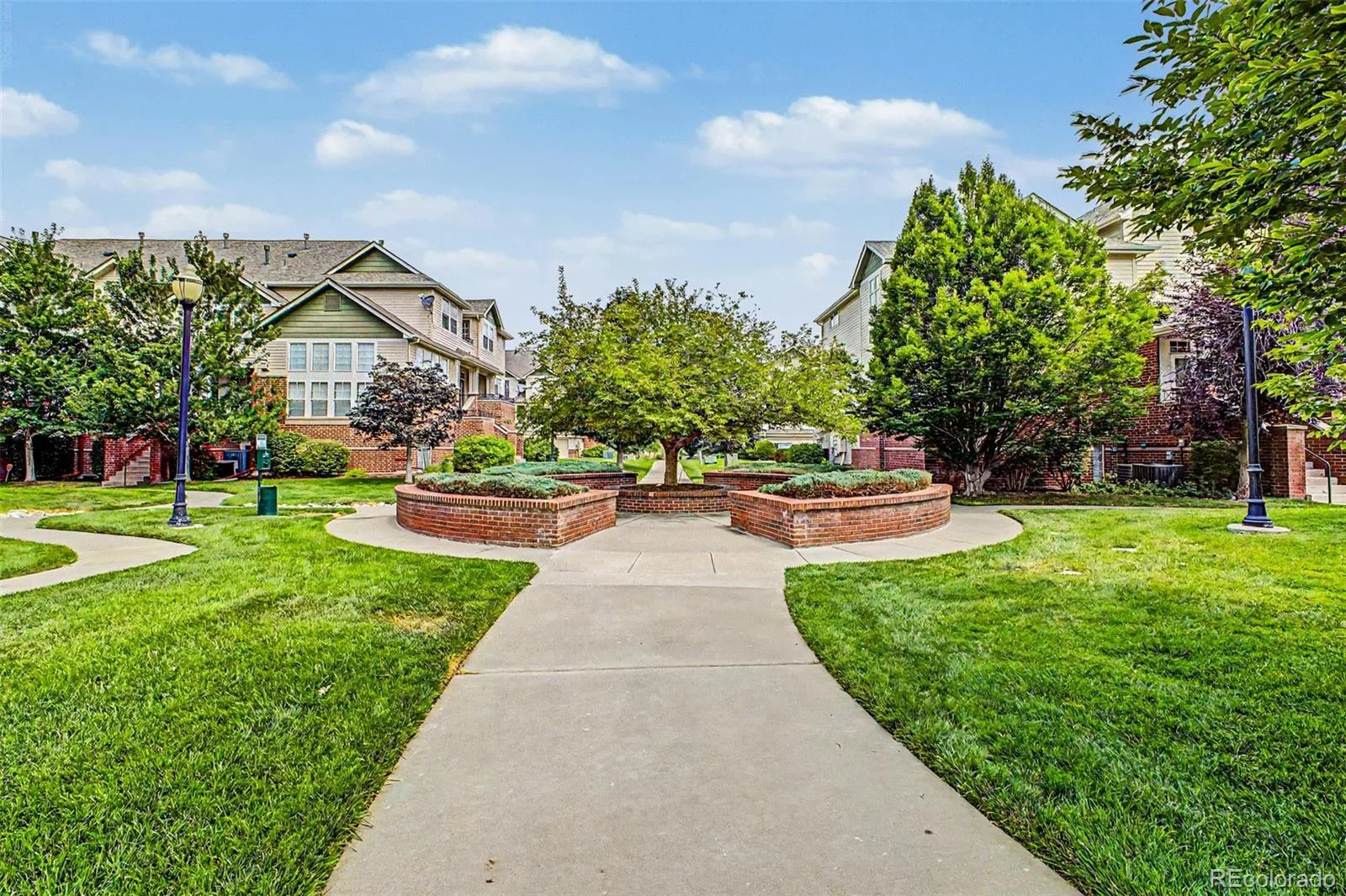 9867 E Florida Place Denver CO 80247 | MLS #REC6113907 07302026195544 1600 23
