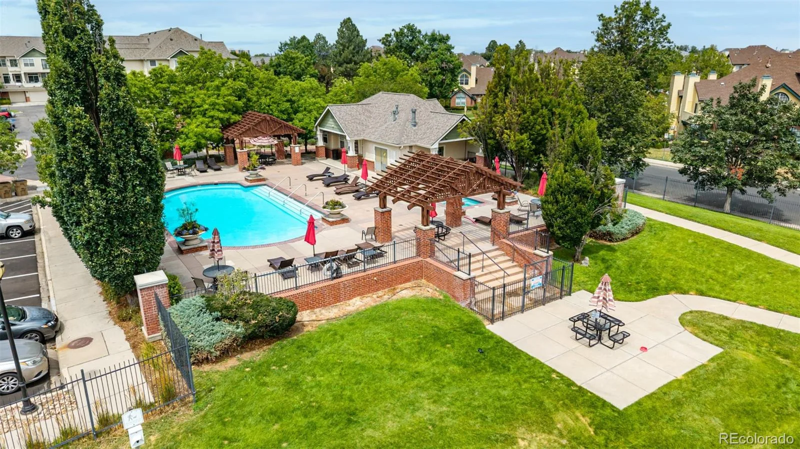 9867 E Florida Place Denver CO 80247 | MLS #REC6113907 07302026195544 1600 27