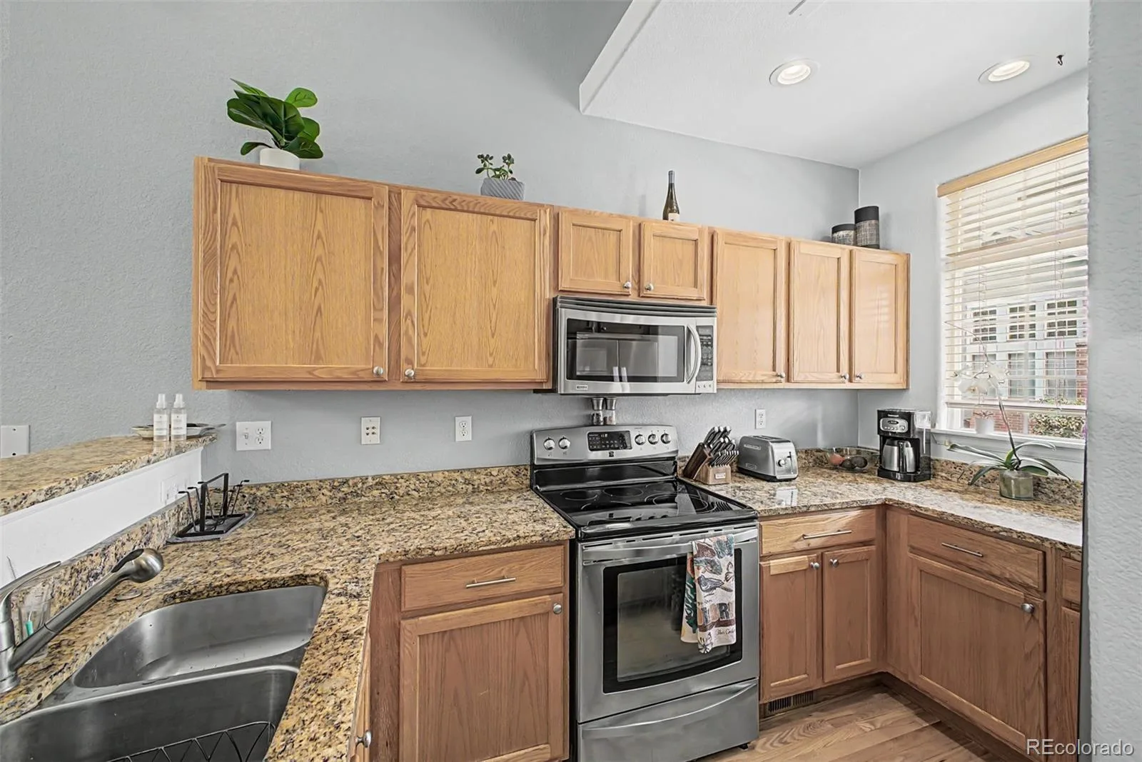 9867 E Florida Place Denver CO 80247 | MLS #REC6113907 07302026195544 1600 7