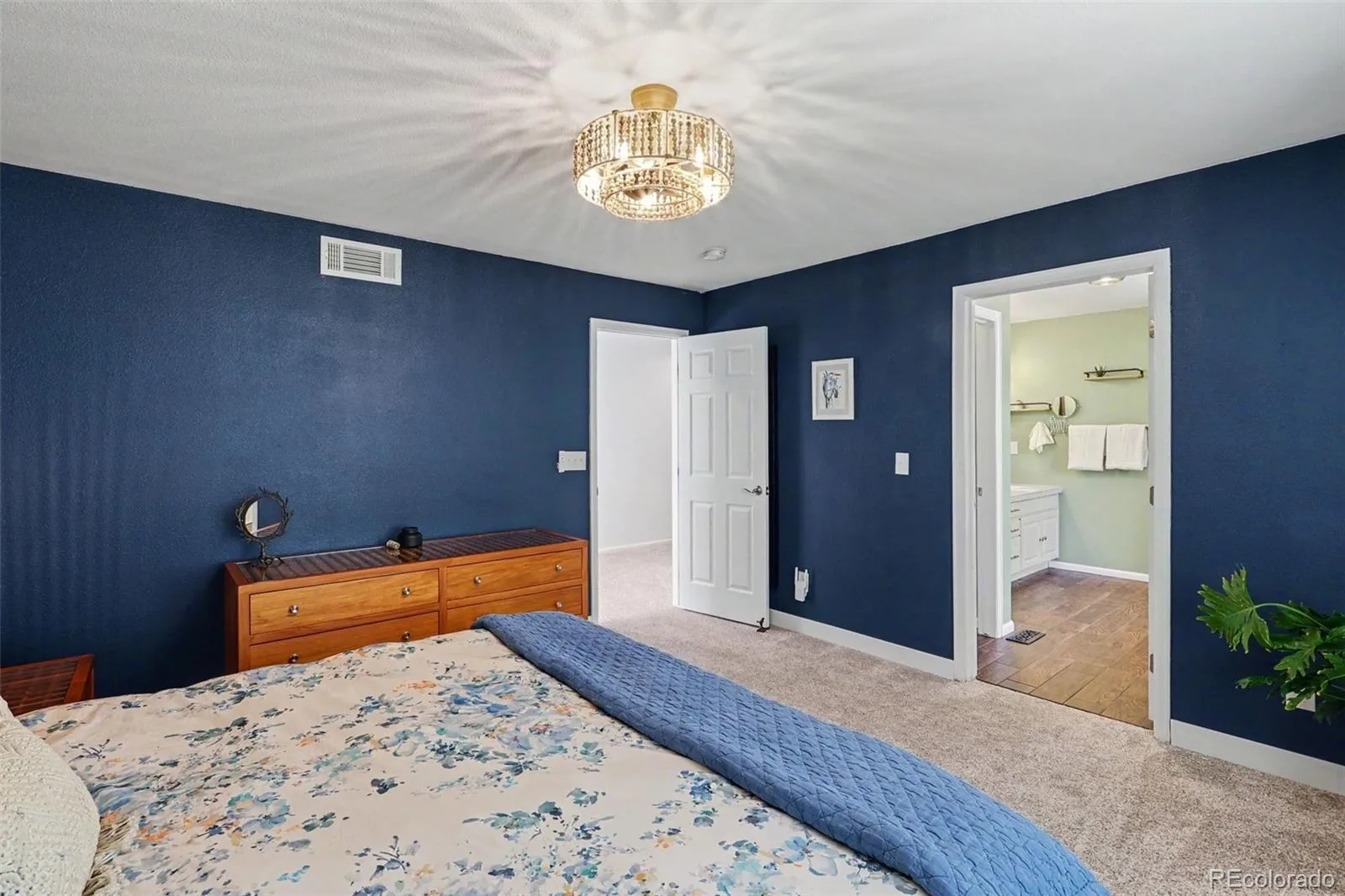 1524 Red Mountain Drive Longmont CO 80504 | MLS #REC6116956 07242026112427 1600 11