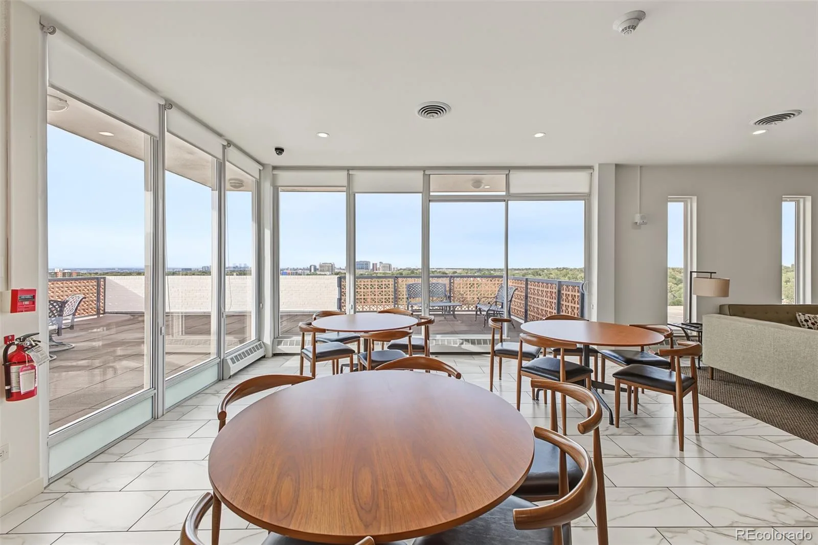 4570 E Yale Avenue #301 Denver CO 80222 | MLS #REC6120582 09302026044836 1600 35