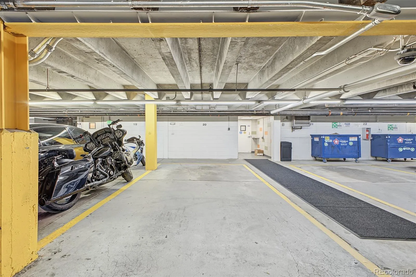 4570 E Yale Avenue #301 Denver CO 80222 | MLS #REC6120582 09302026044836 1600 42