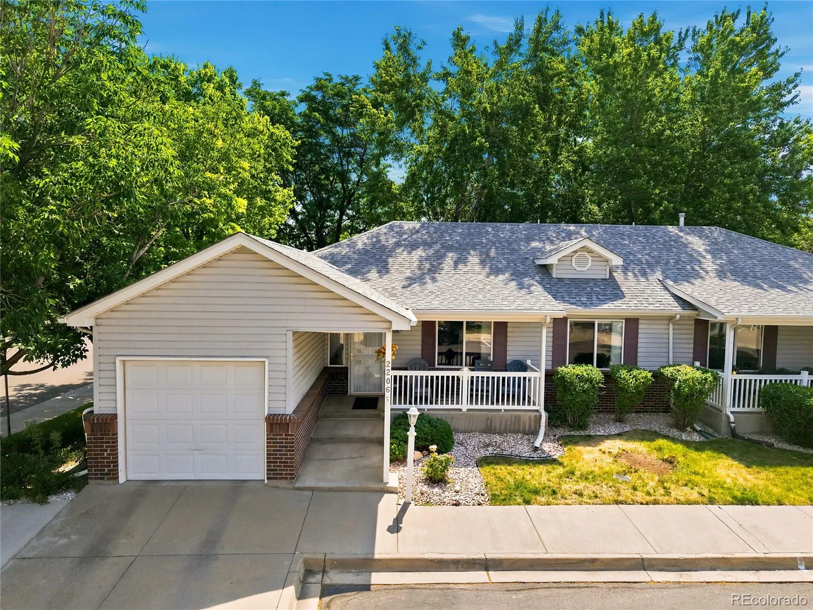 2206 S Iola Street Aurora CO 80014 MLS #REC6120891 06262026024102 1600 32
