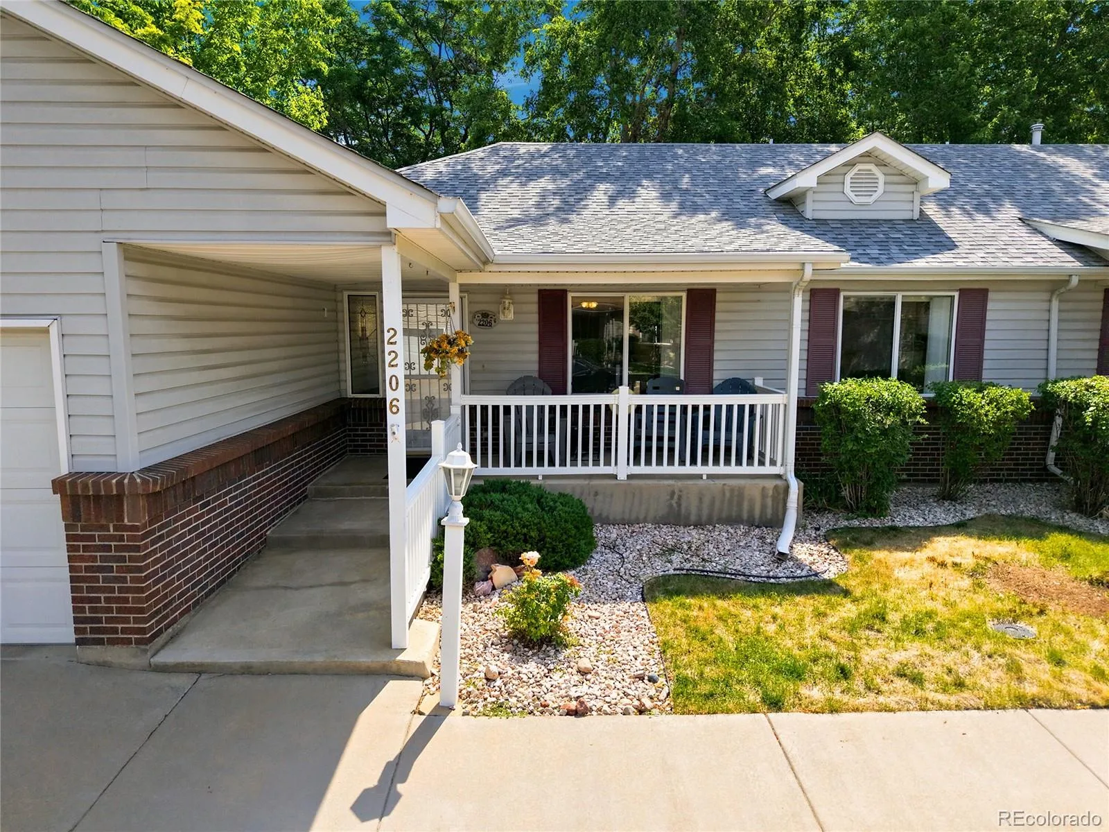 2206 S Iola Street Aurora CO 80014 MLS #REC6120891 06262026024102 1600 34