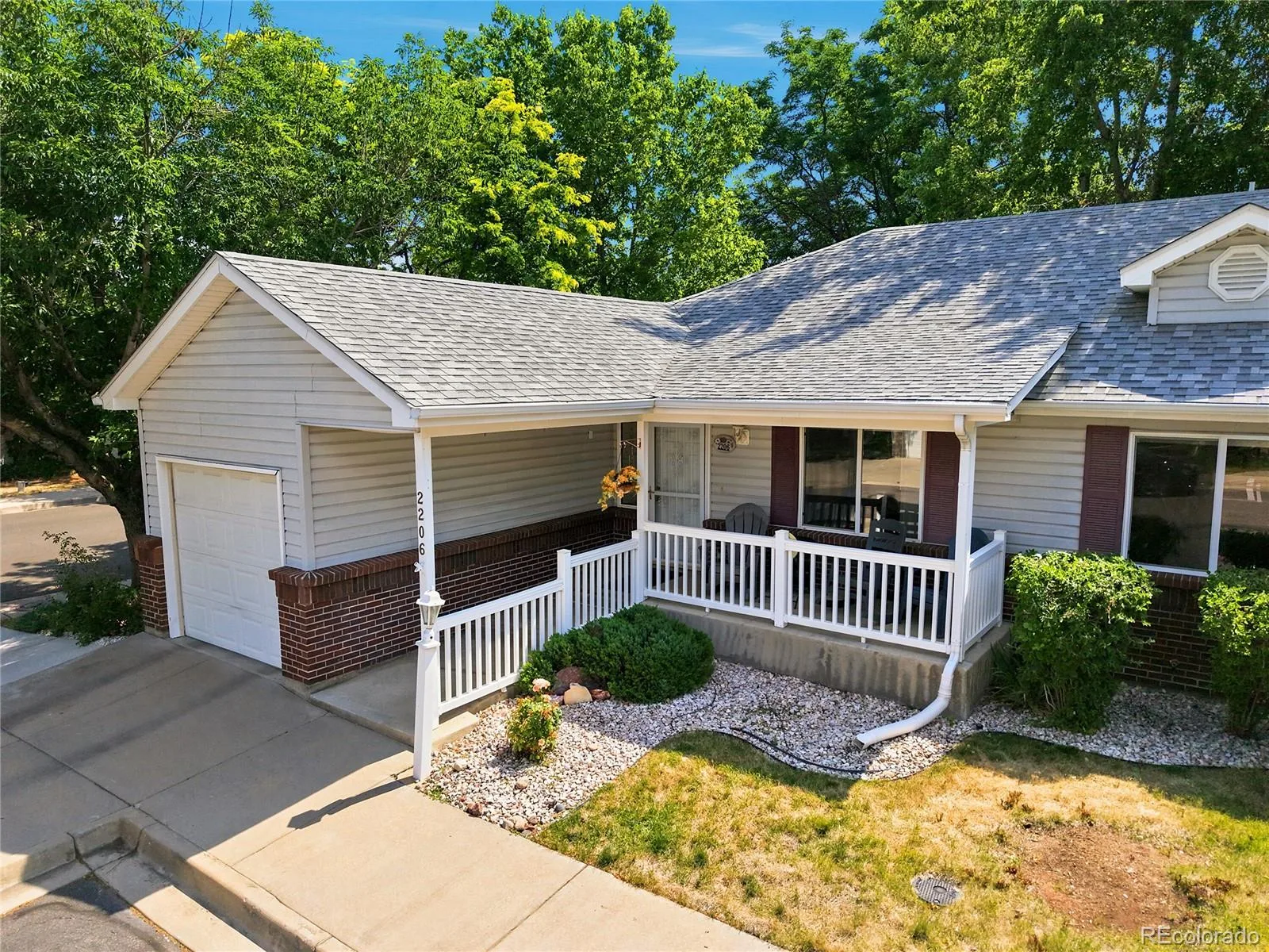 2206 S Iola Street Aurora CO 80014 MLS #REC6120891 06262026024102 1600 35