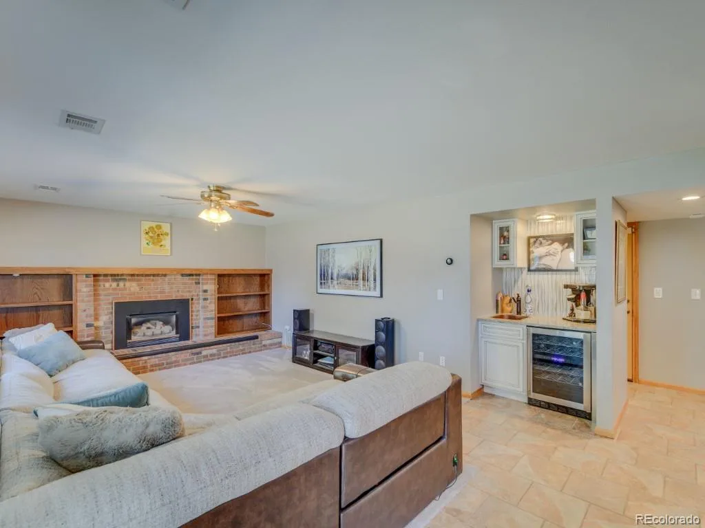 6566 S Ammons Court Littleton CO 80123 | MLS #REC6121199 07172026164527 1024 11